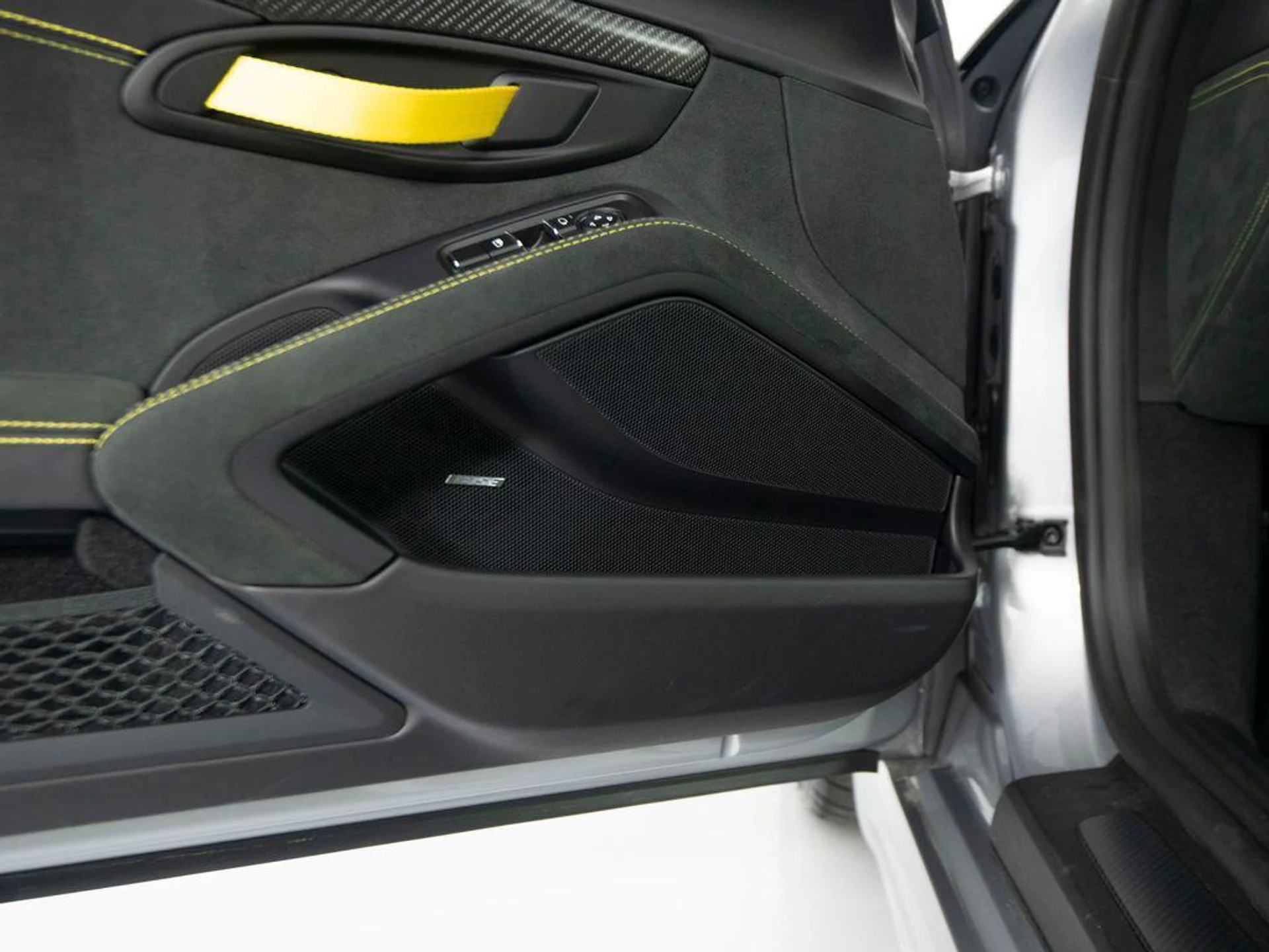 mph015_511170355_0c_Fua_Dd_Z3_N4_O_Hw_XL_5z3ec_T_Js_Ufw_11e1a39cfd