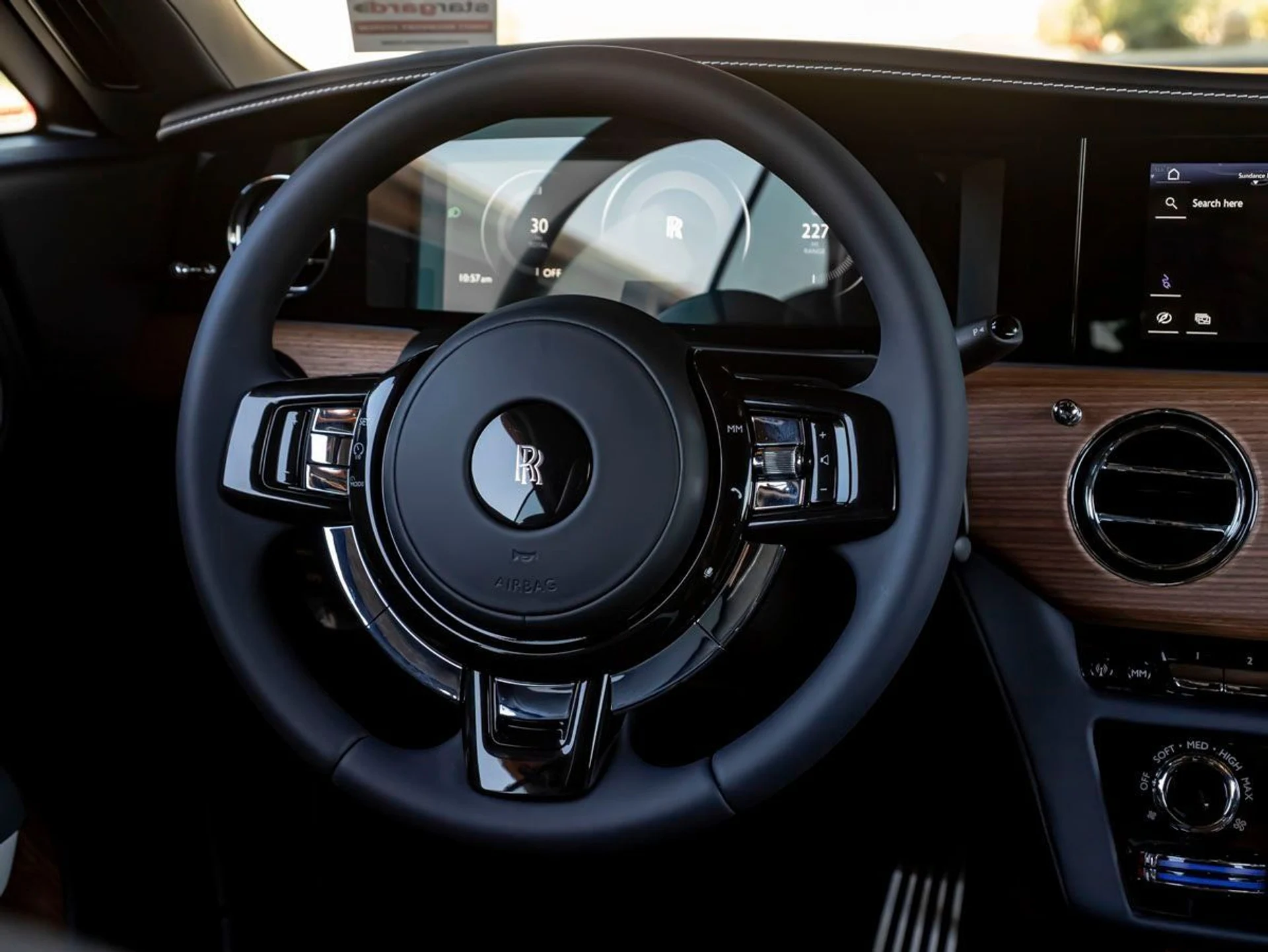 mph015_514199861_16_214afb4c01