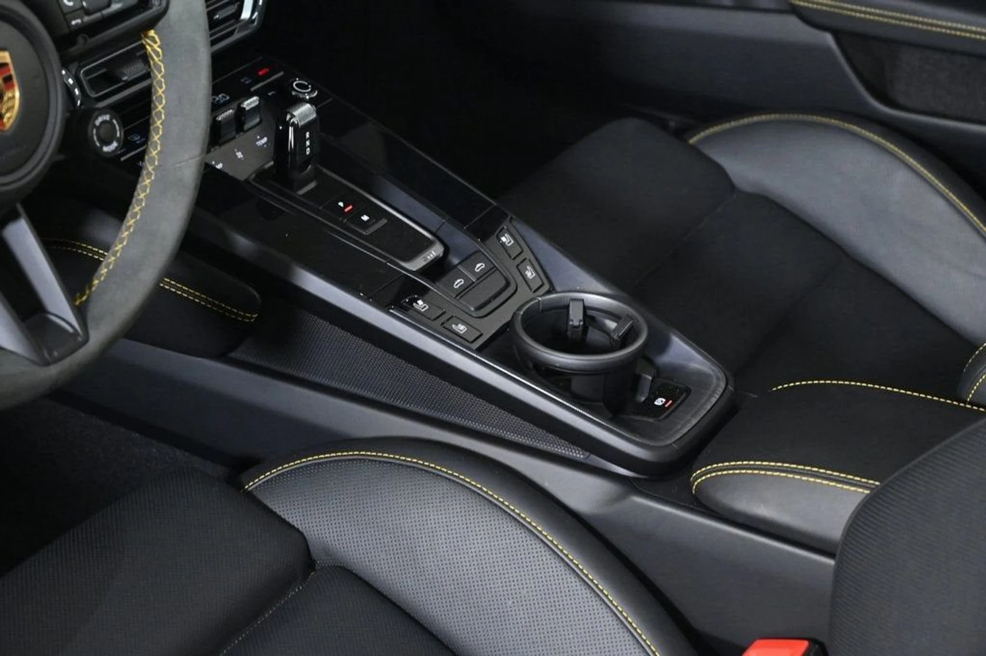 mph015_51616207_c237ee65bf60457a8195effa750af9e1_a6d6ab9ac1