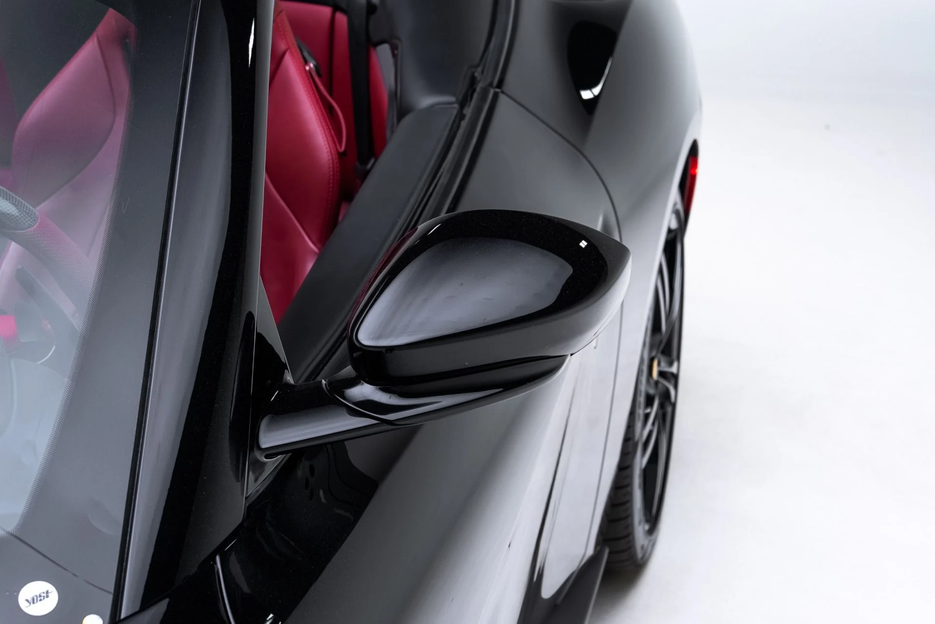 mph015_516775486_Used_2019_Ferrari_Portofino_1773084196_821e83e5a1