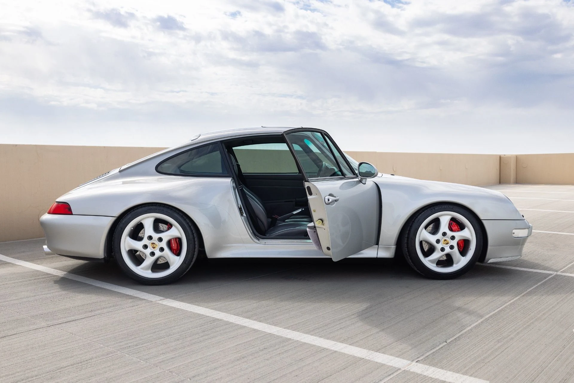 mph015_517935210_Used_1997_Porsche_911_Carrera_4_S_1785969154_97dd1127ba