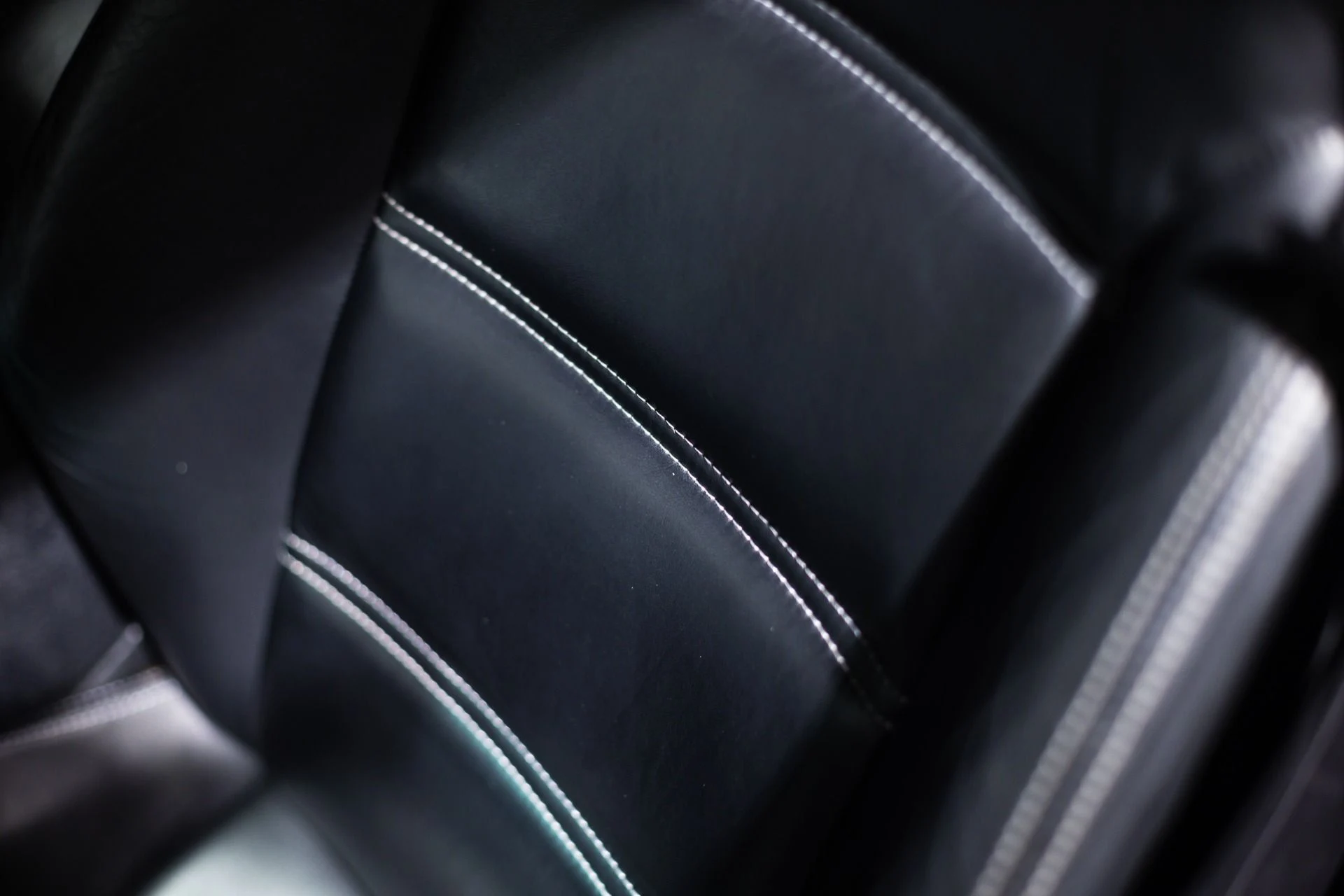 mph015_520602747_Used_2004_Lamborghini_Gallardo_6_speed_Tasteful_Mods_1774502010_ca9c6d8c04