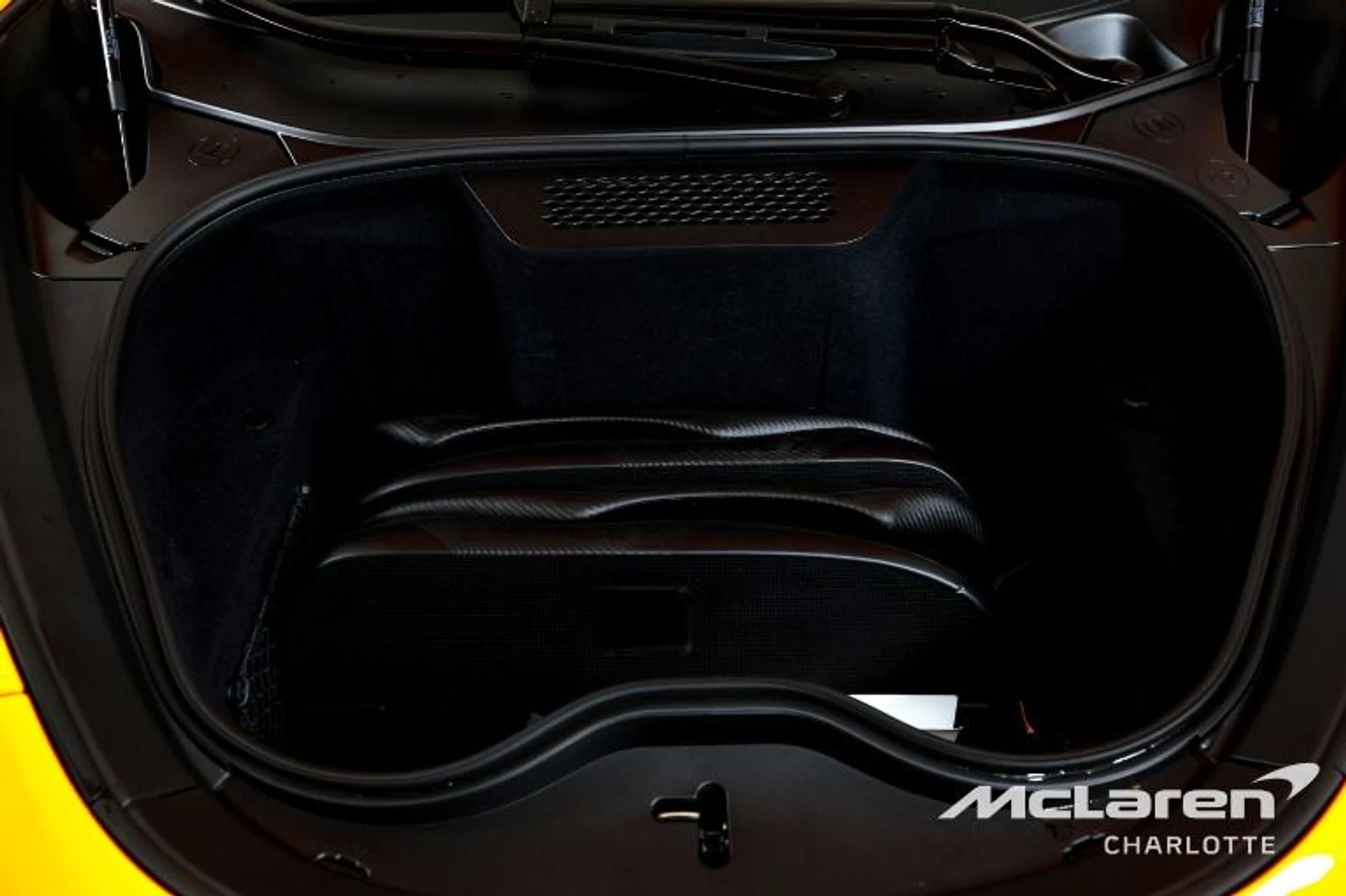 mph015_521897173_New_2027_Mc_Laren_GTS_6529fc922c