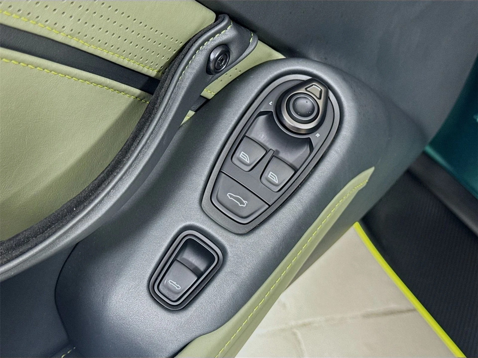 mph015_522220221_f513284a8addde198ad59e020952a52dx_67e808f327