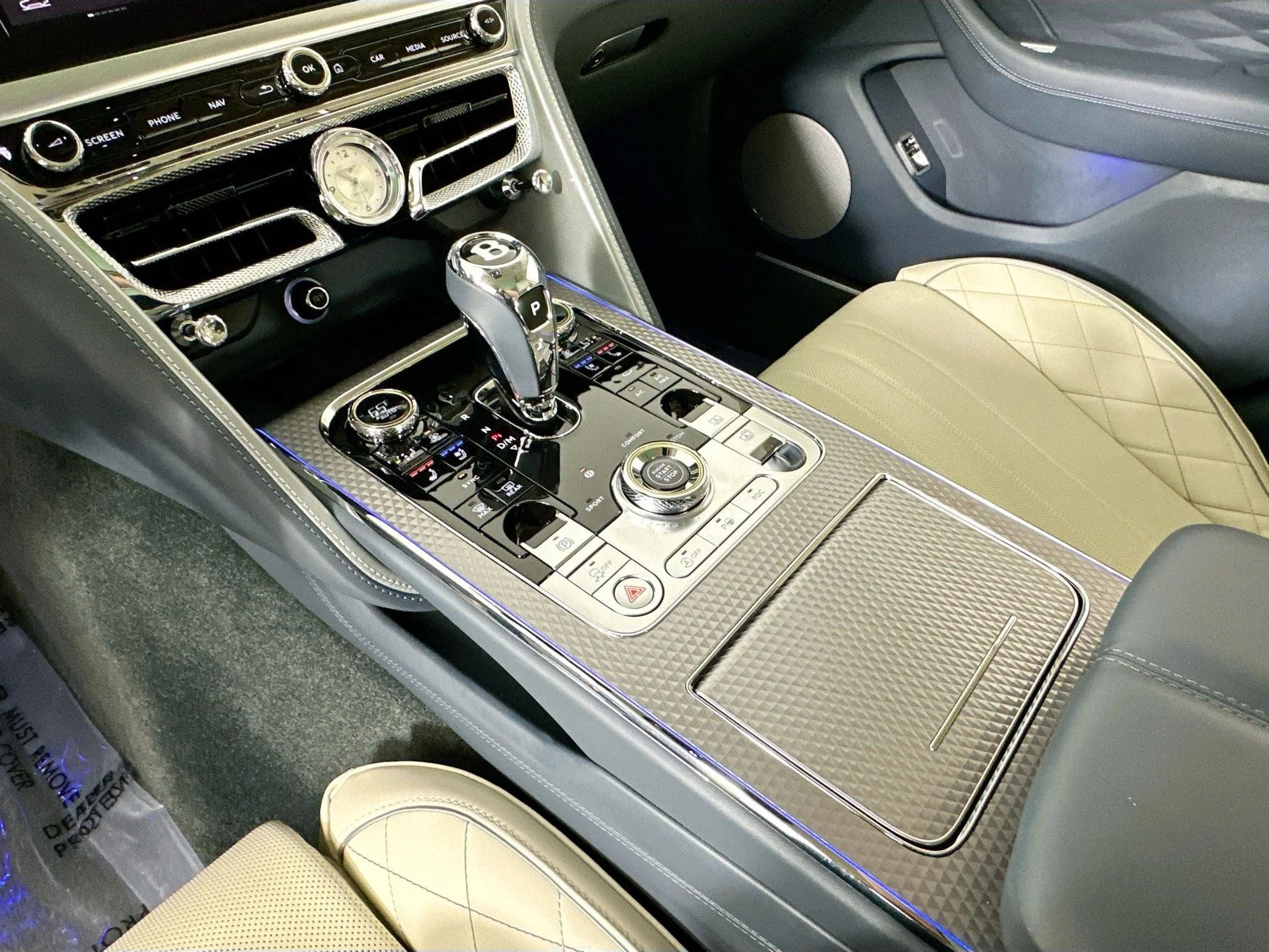 mph015_529103752_16_6d8ef2f4b9