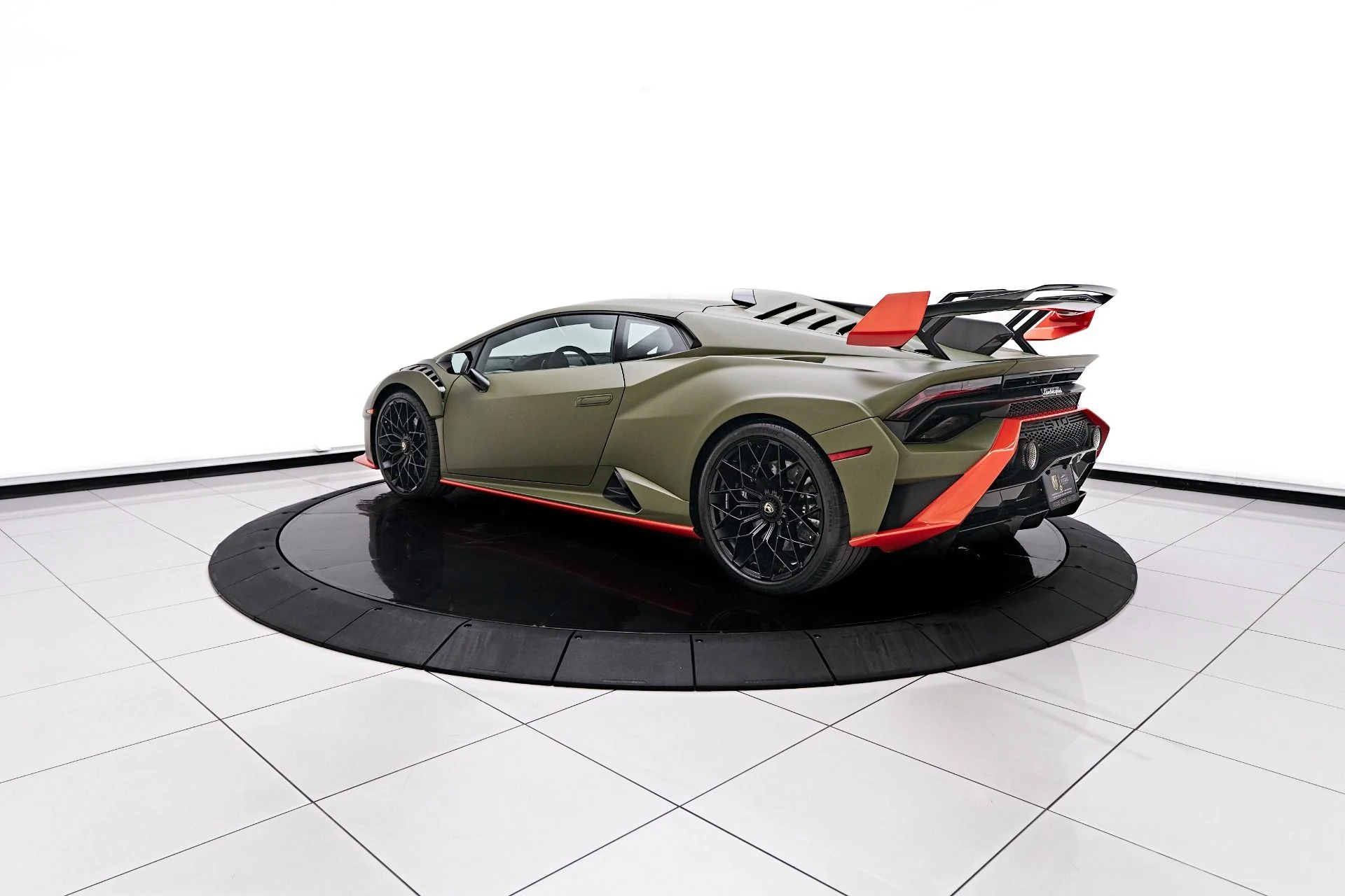 mph015_532262321_Used_2023_Lamborghini_Huracan_STO_Base_1748993221_1b4fd2affc