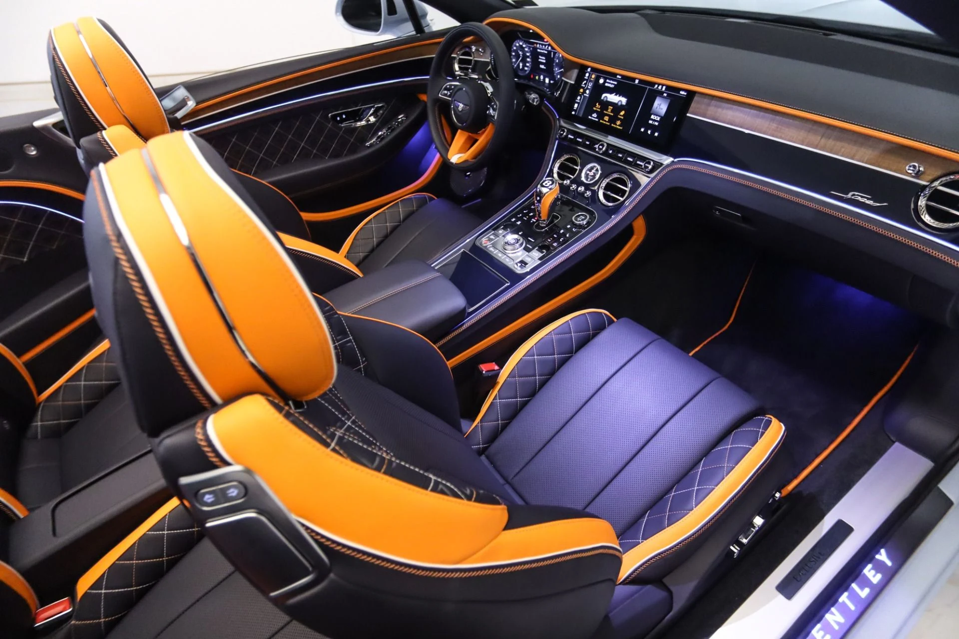 mph015_532530679_Used_2024_Bentley_Continental_GTC_Speed_1744369762_f416f5bba0