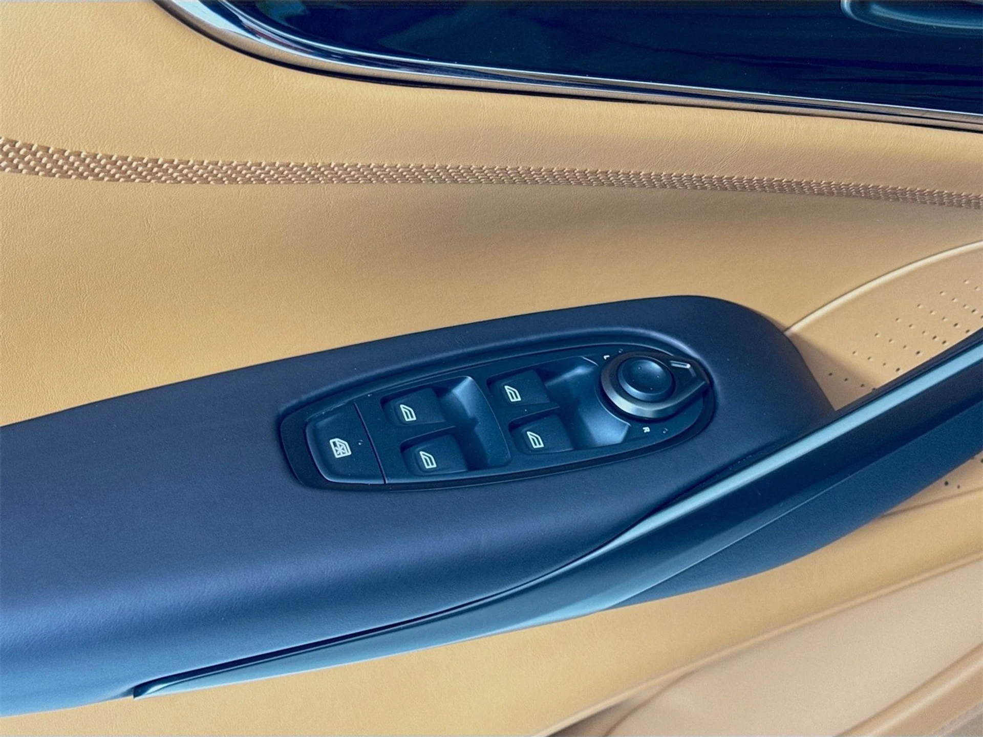 mph015_533724919_be030bb364bd67615d02a58dfbc13bcex_08311a5ff8