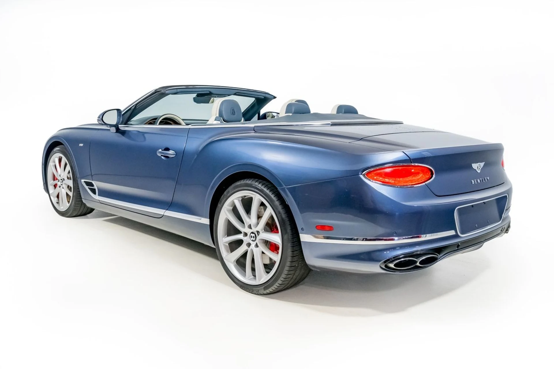 mph015_545107005_f69841b3f9324dadaf9a1fef21d65f75_9f6a87378e