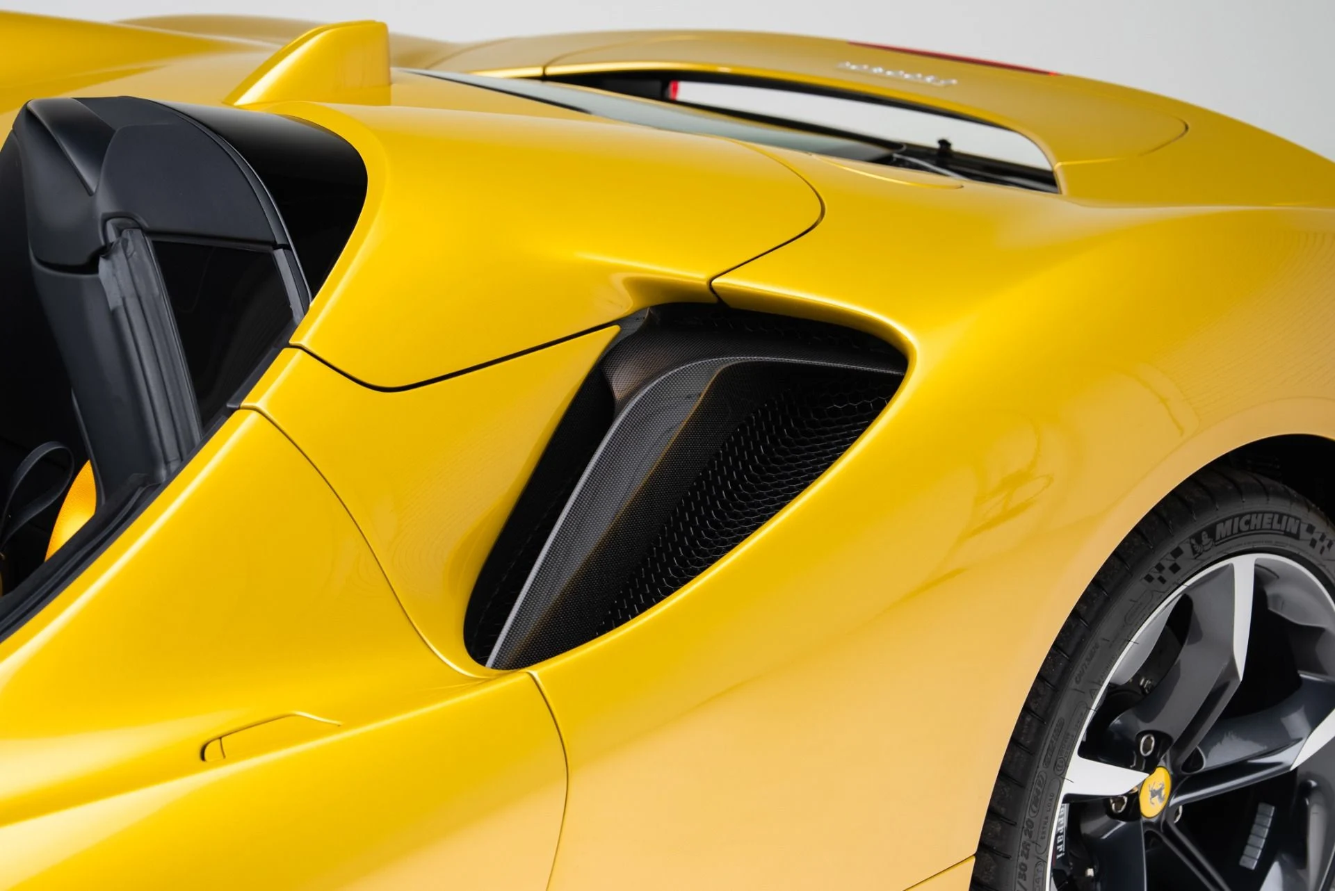 mph015_546450067_Used_2023_Ferrari_SF_90_Spider_1770940760_985f7c5e7b