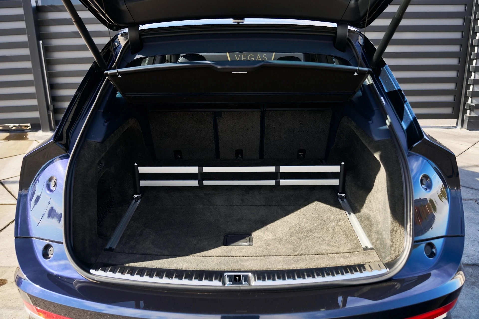 mph015_547998962_Used_2021_Bentley_Bentayga_V8_1764208968_a2f48e6be4