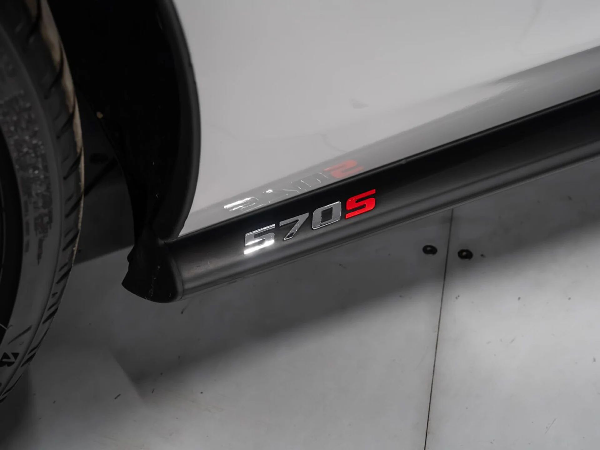 mph015_550861779_mclaren_570s_2017_cbb7118acf