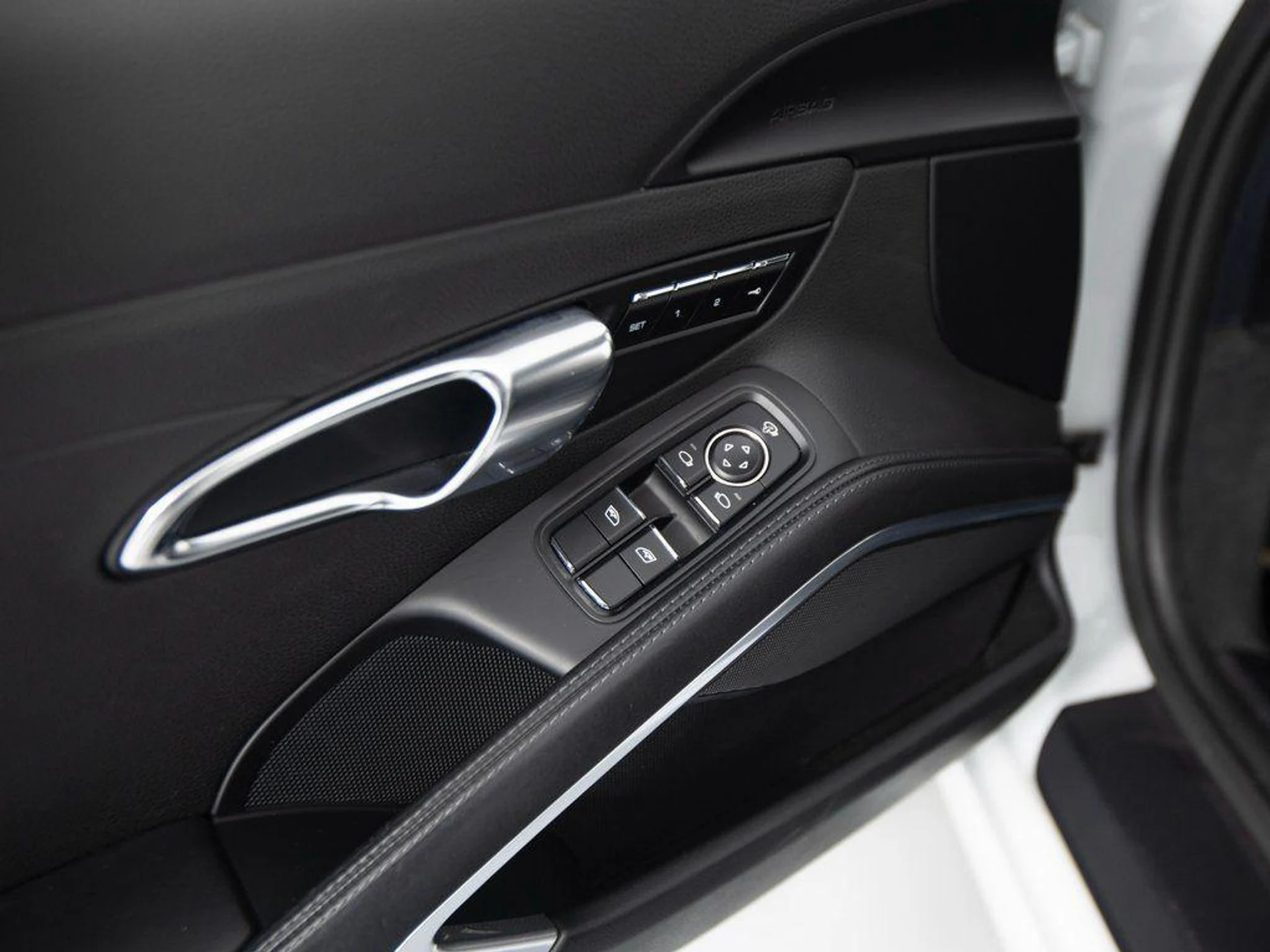 mph015_552001784_Vf2_F3_7q_Pib1_92_T_Rs2t1tag_E_0d2486f680