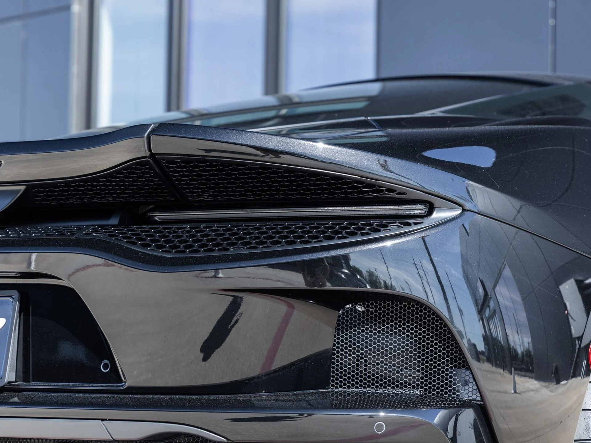 mph015_552463632_16_ee522676e1