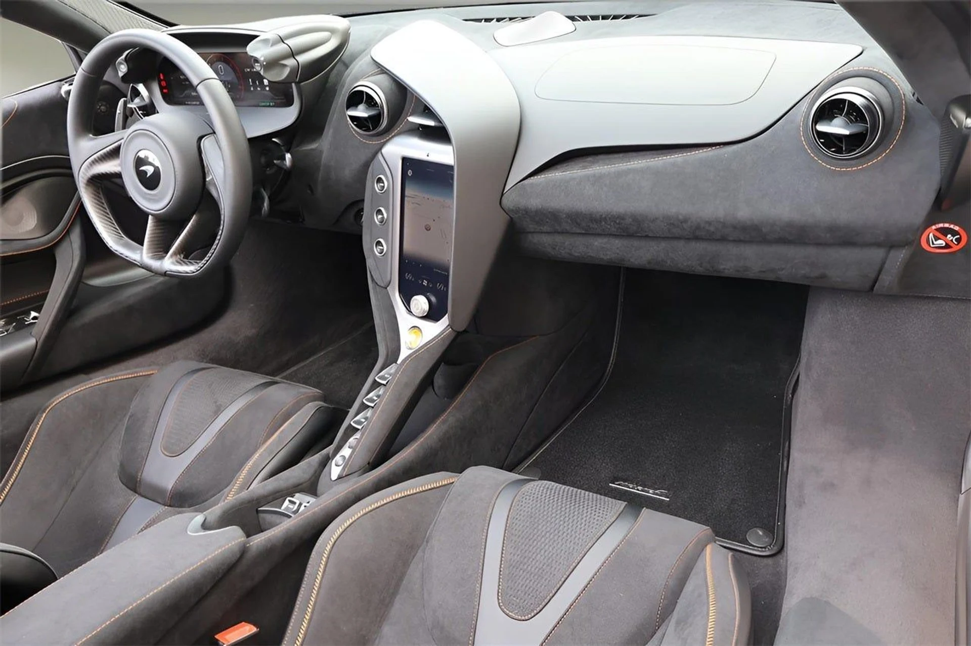 mph015_557080890_16_9501f46a6e