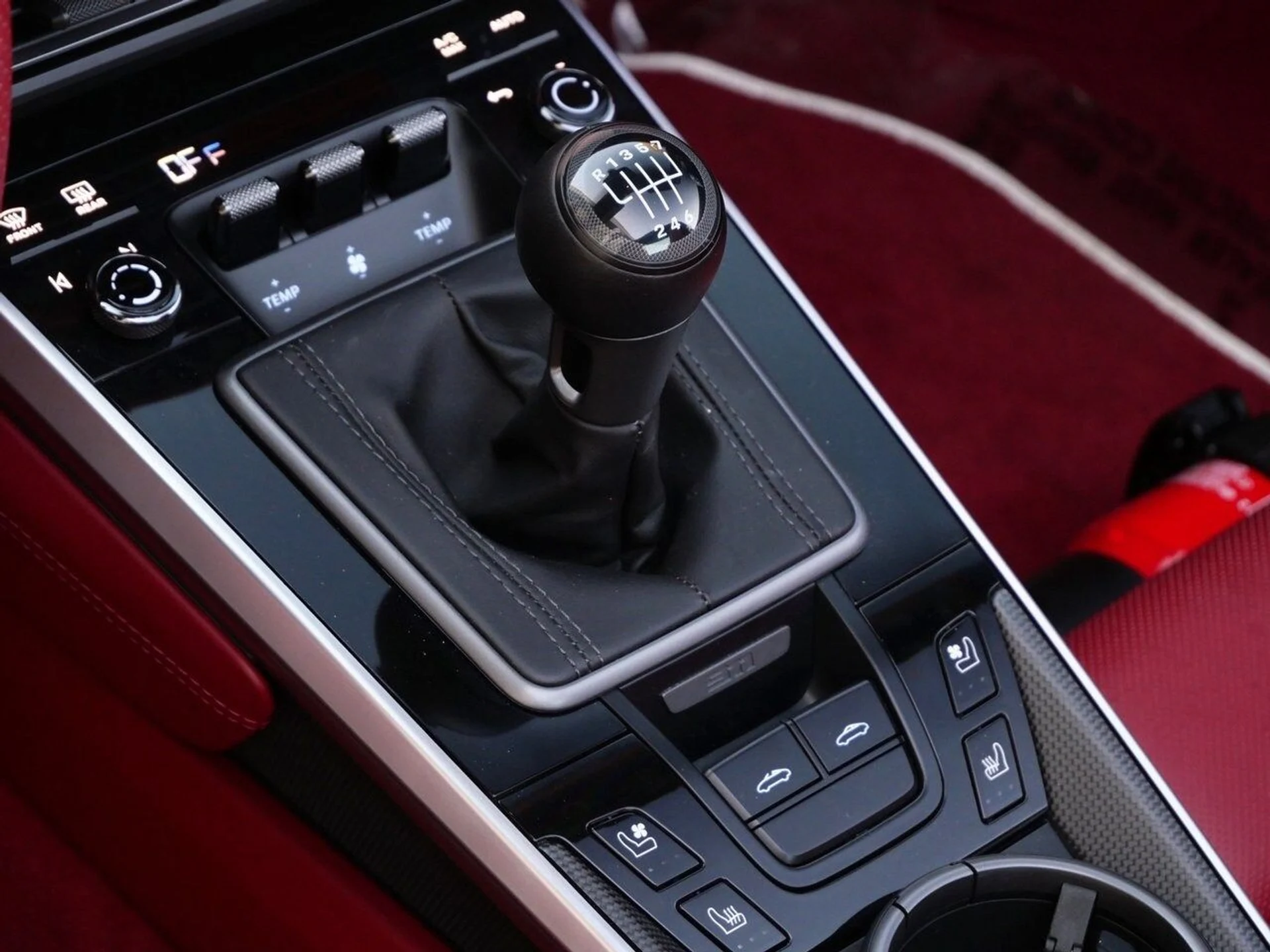 mph015_557575395_1949637d6aa4eee725ae45db6bae6705x_5e5b39cf29