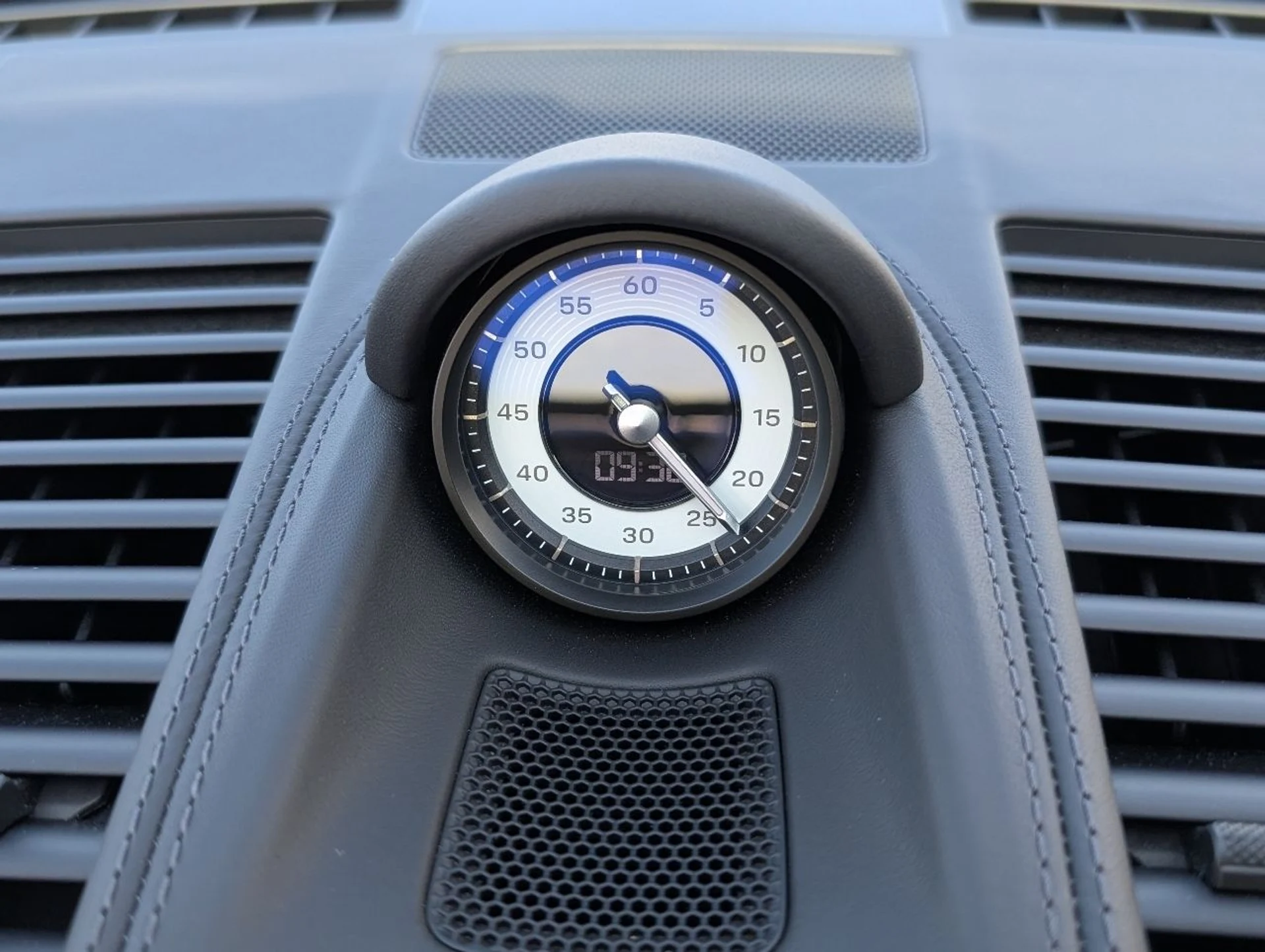 mph015_564261666_0119b4c4d12fae9ae7a70fc7e8e7d2ec_eb56ce10aa