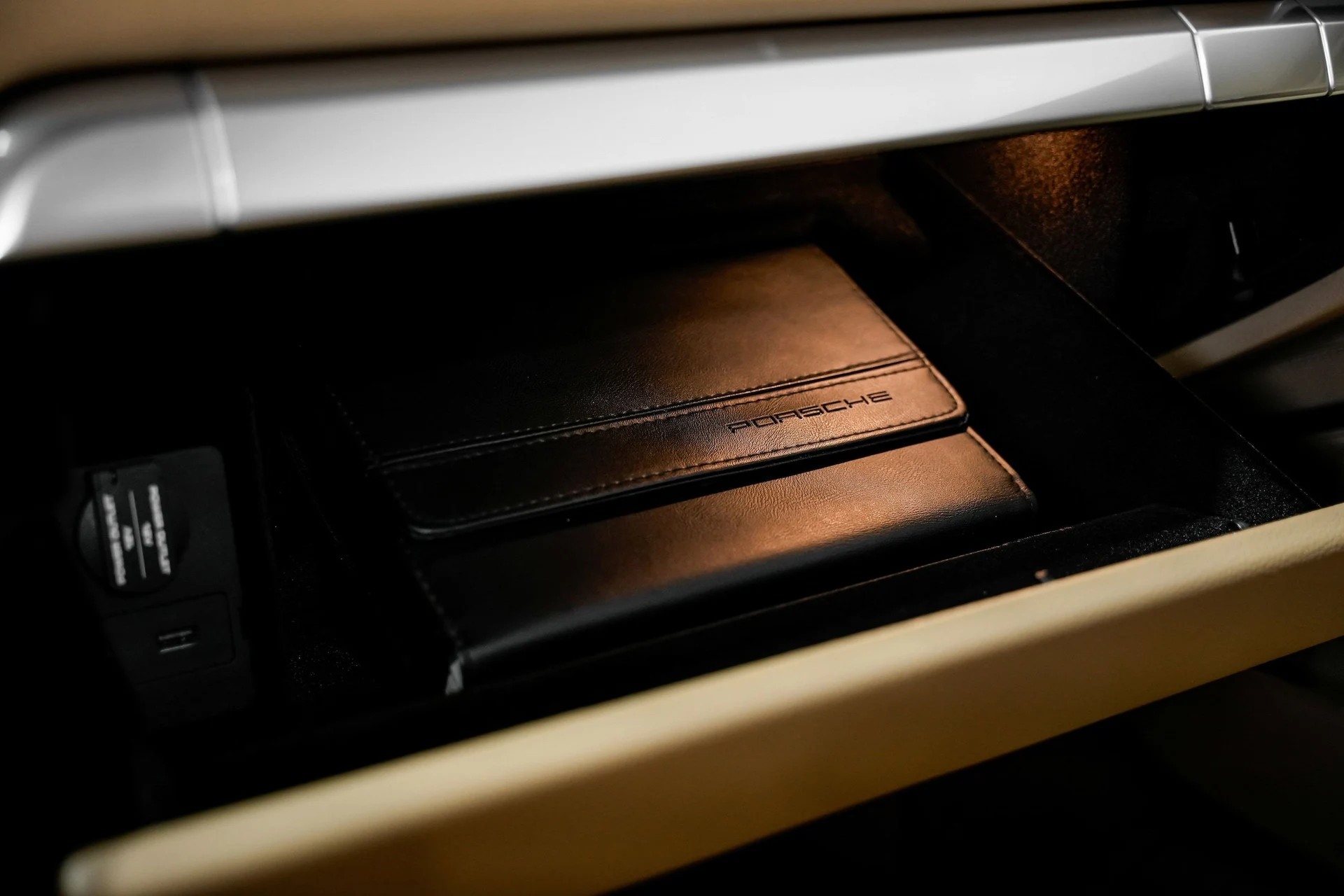 mph015_56840684_cd7caee390837f7cdc10c077c39aa155x_65f912442a