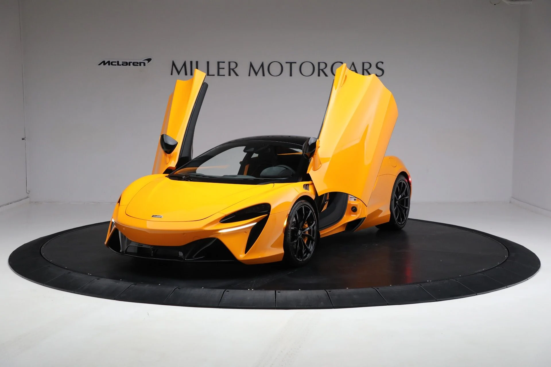 mph015_572239235_Used_2024_Mc_Laren_Artura_Performance_b01f06a64b