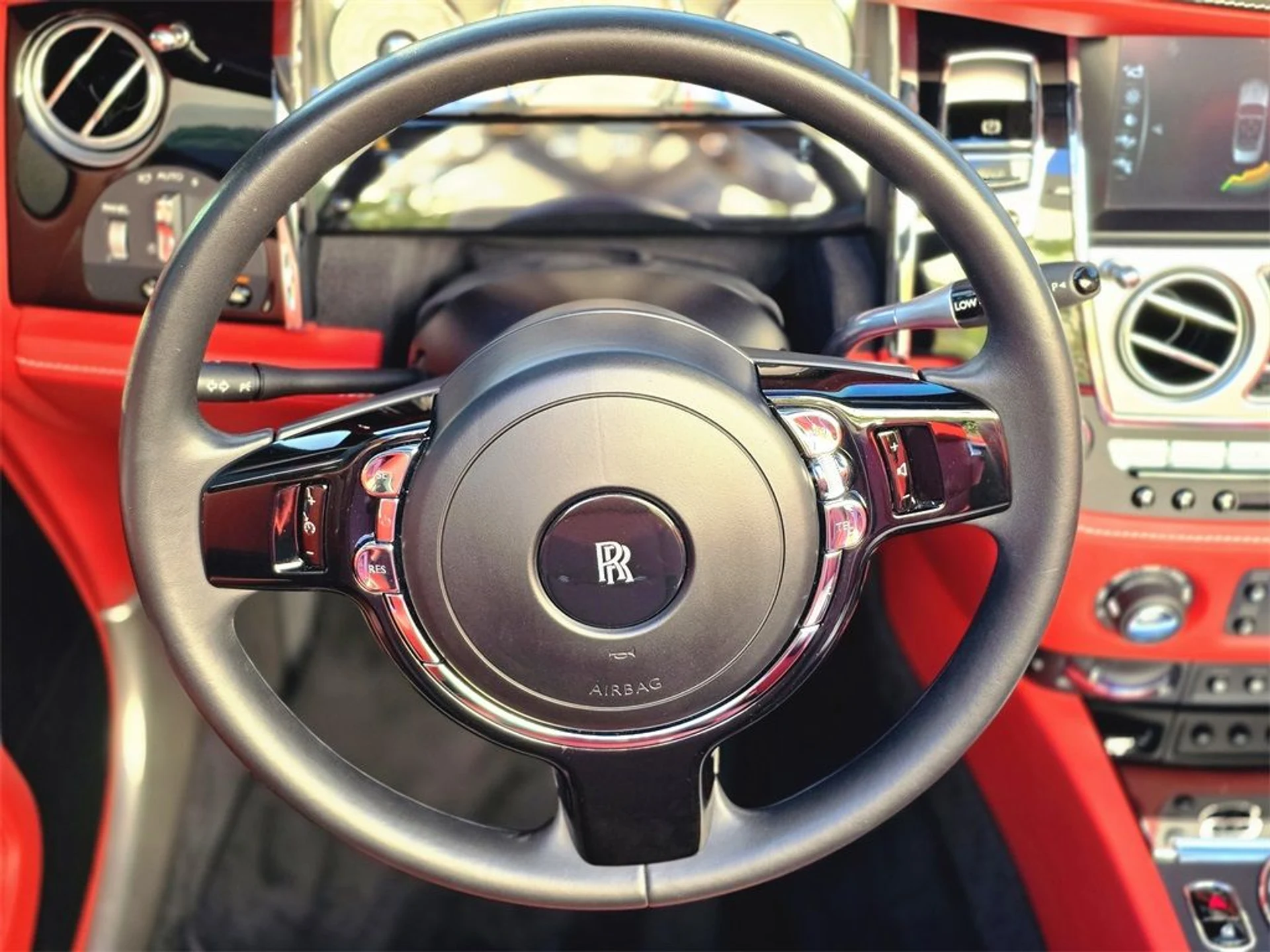 mph015_578656303_b63b0514eff7ff52837b9103a23b06e8_2342b4940f