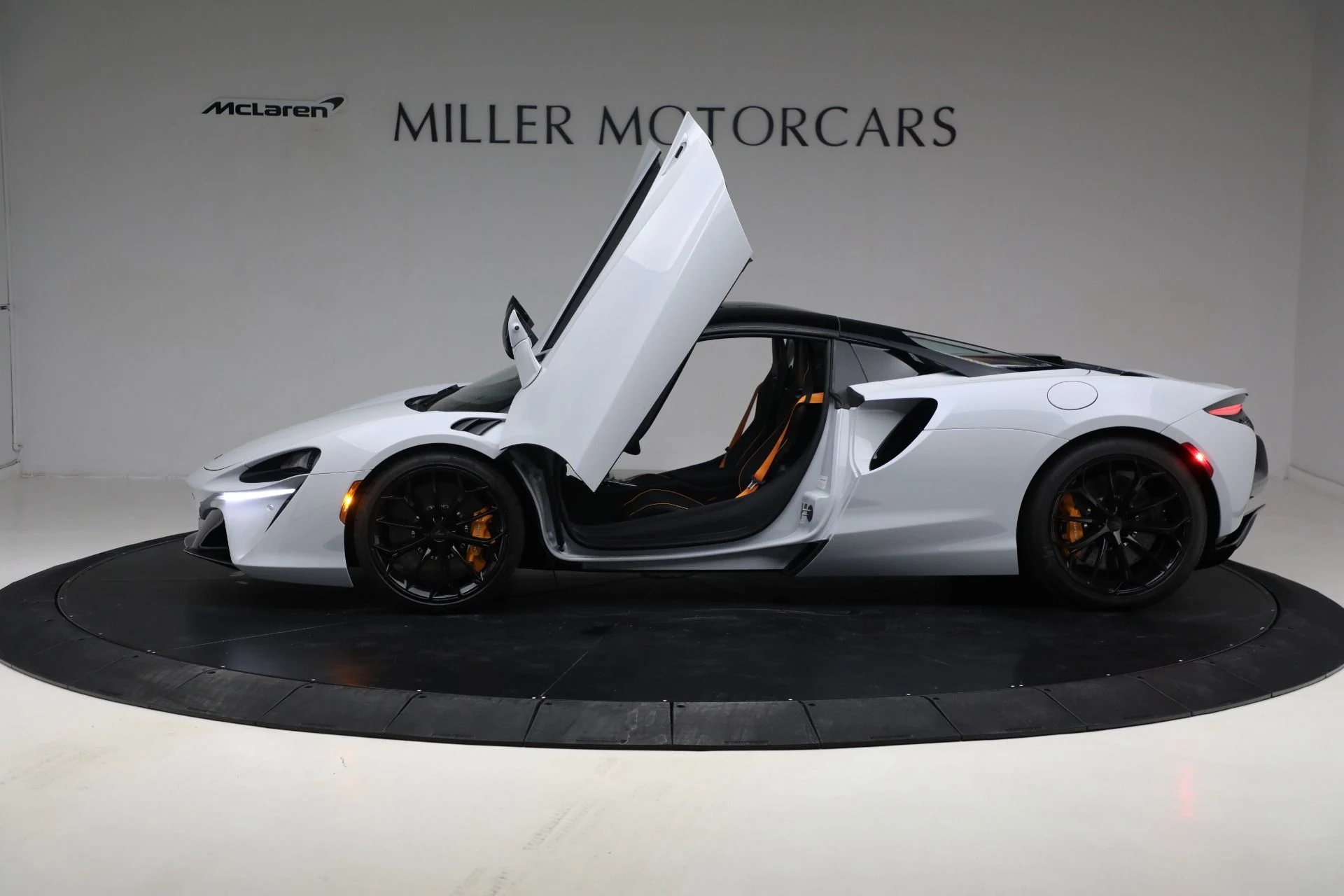 mph015_582205497_New_2025_Mc_Laren_Artura_Spider_Tech_Lux_bd96cca154
