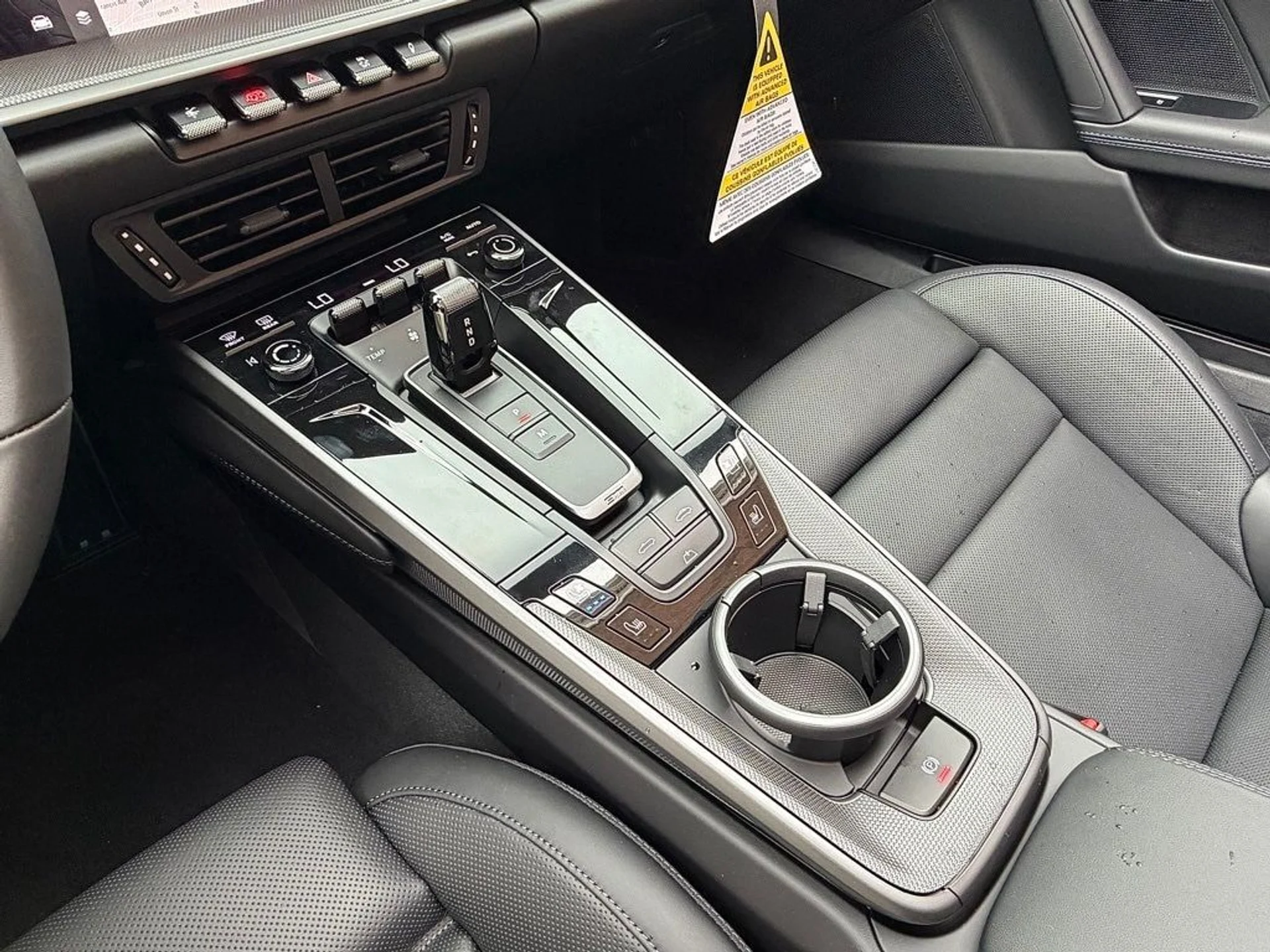 mph015_584987658_52fb4e2f95afbe72764a5f6427551f46x_f0a609e39f