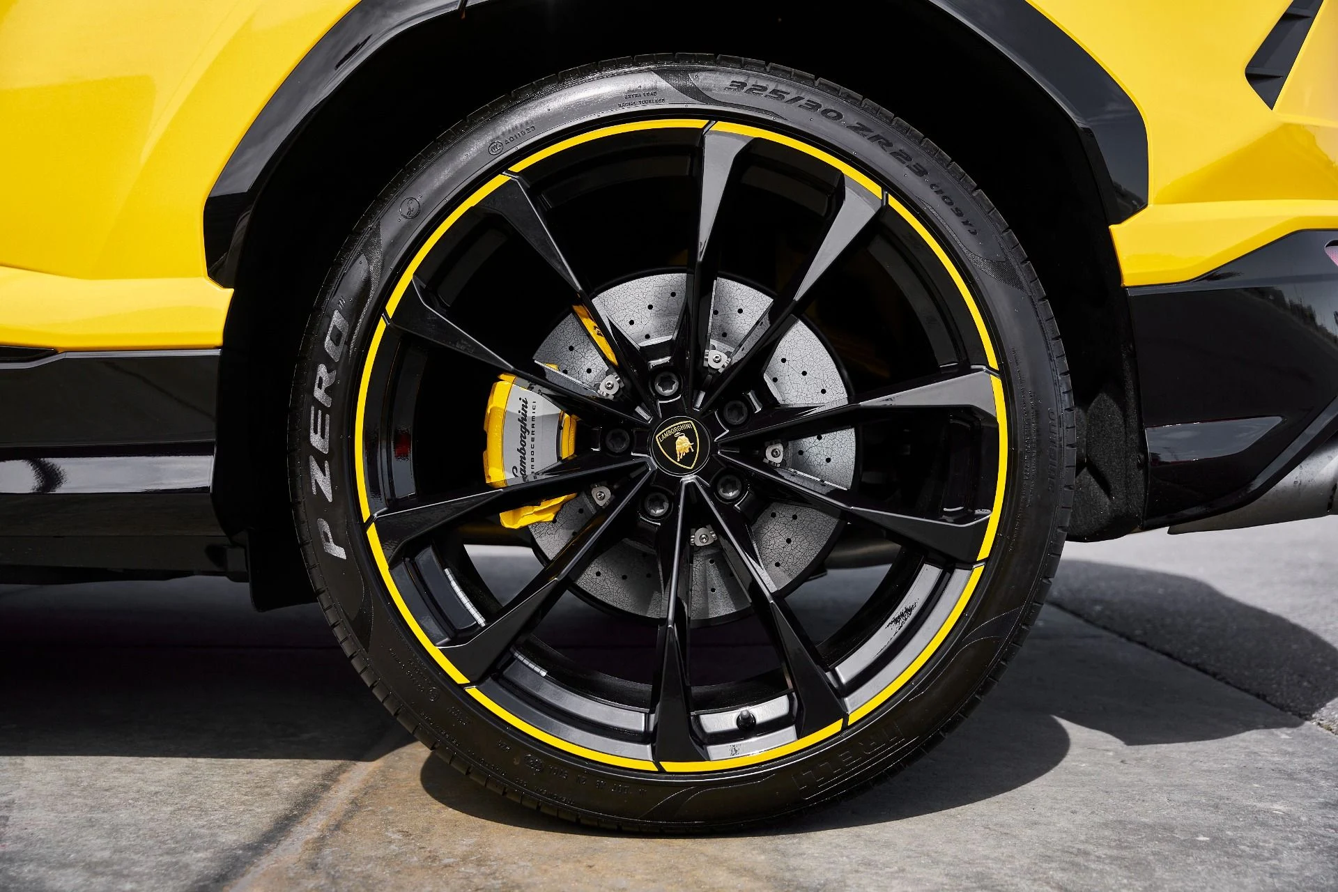 mph015_596937646_Used_2021_Lamborghini_Urus_Pearl_Capsule_1772843450_3c5cae484a