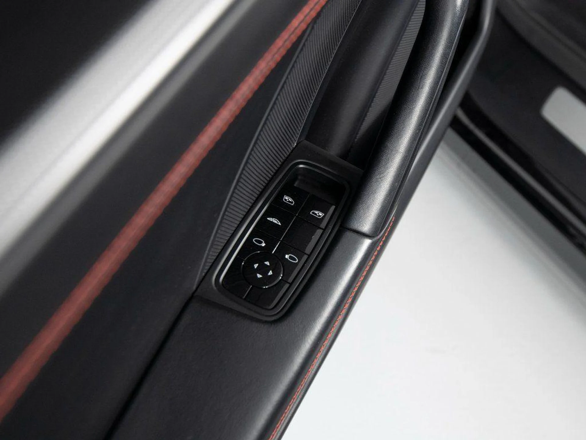 mph015_597071339_H_Qw_ANLH_Yj_Kp_X_Pk5ymqfid1_Qb5_0_665c05dda5