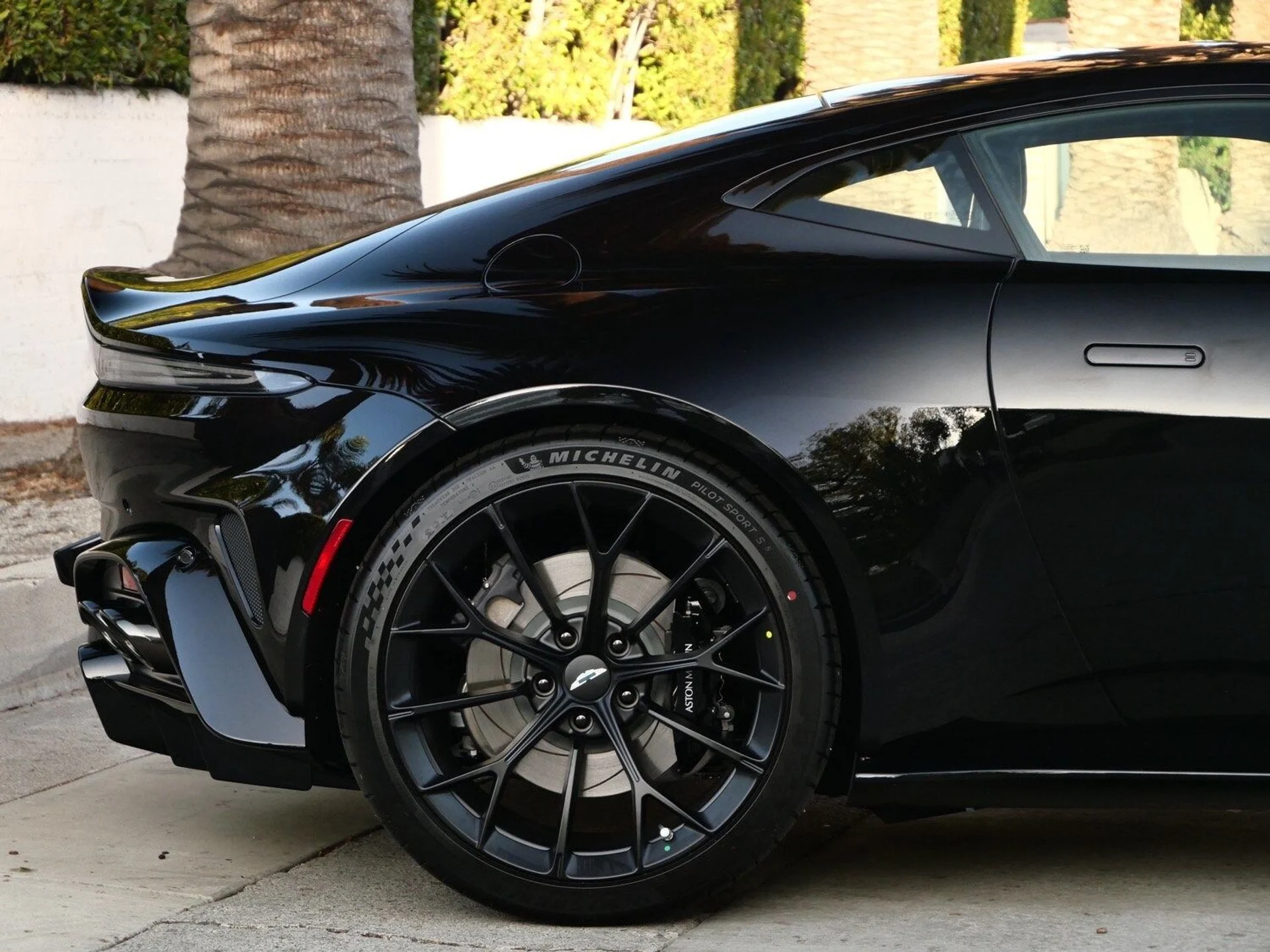 mph015_610491796_0bc2367a4e8f888e4a240ff66797b106x_baeb05de37