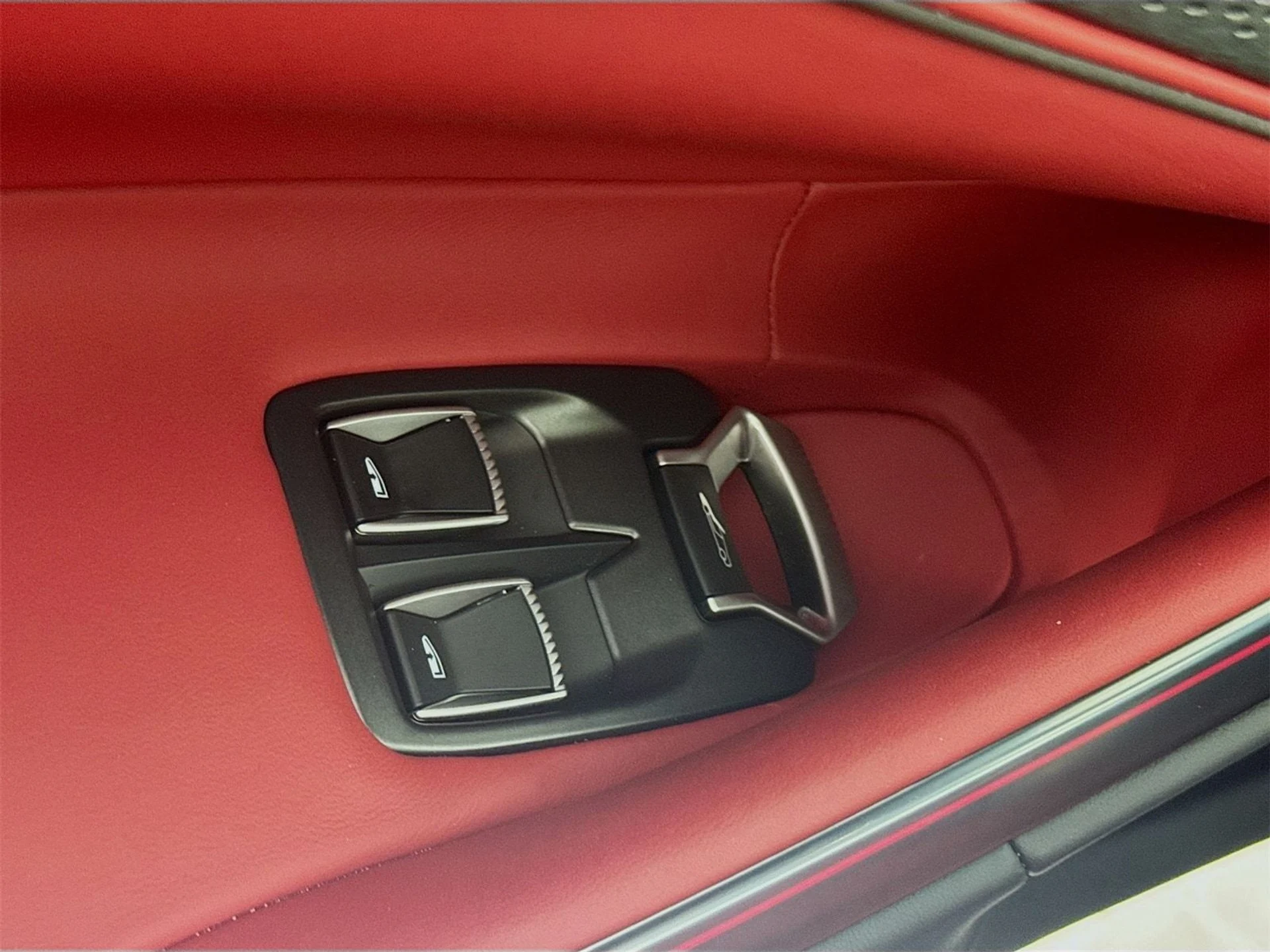 mph015_611138982_306fa3826e9d1621bfe90198e19925ffx_fabd595c12