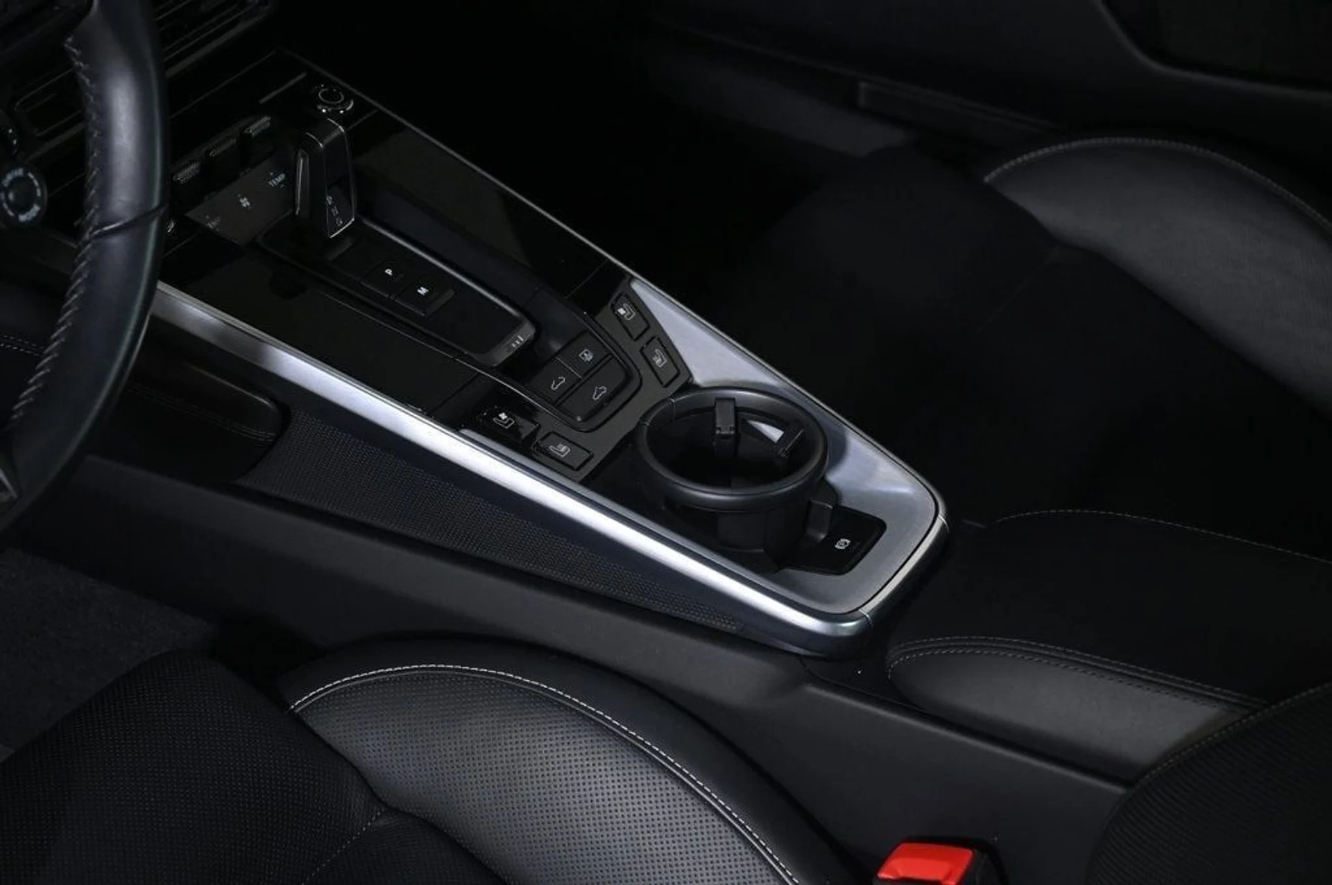 mph015_612449903_c084ef3885214426ab8fc383aa6f296c_b19898543b