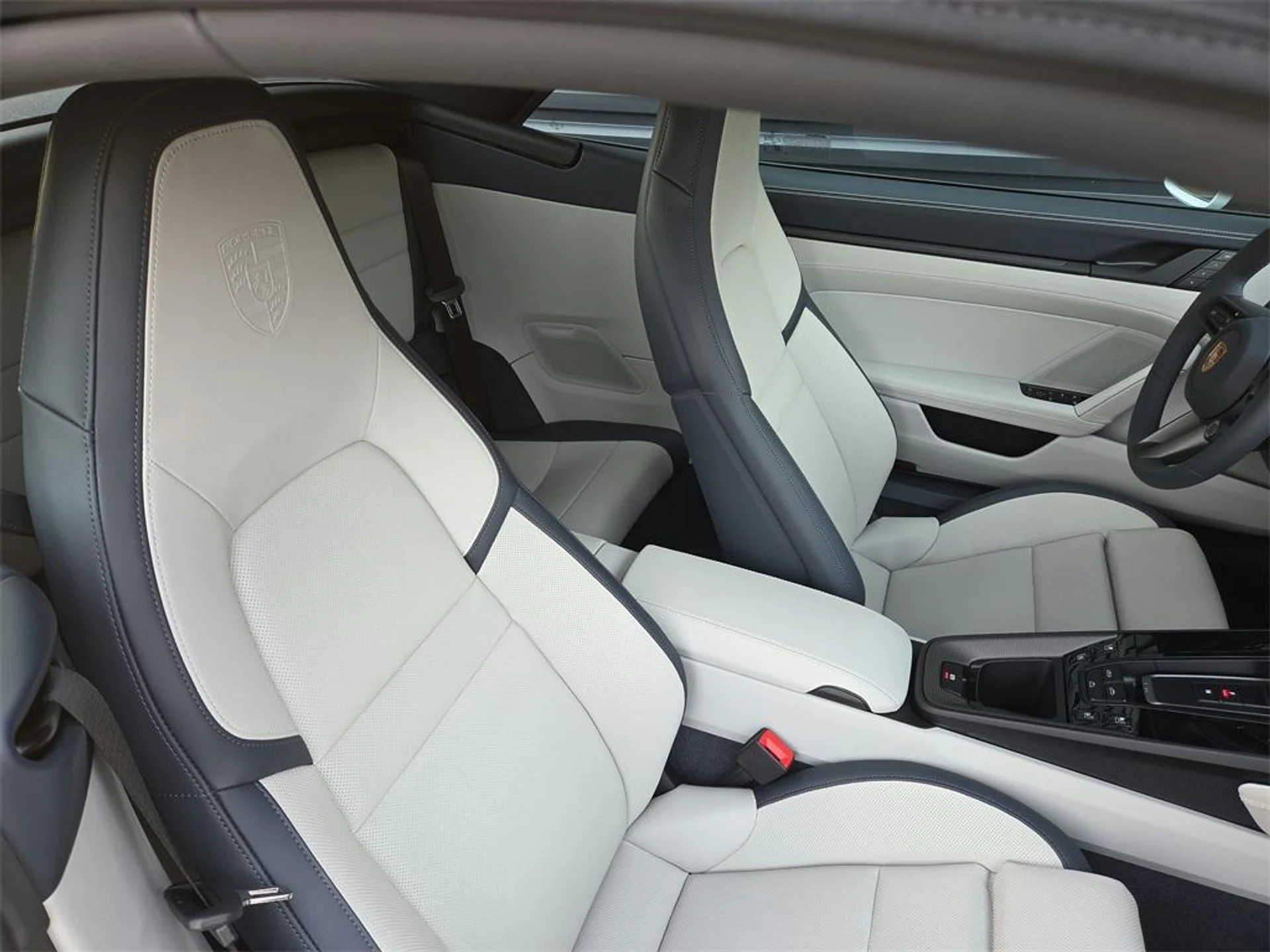 mph015_613853948_D_Yo_Yt_U8v7ugyi_P_Zdy_Cu_GRJ_2g_Q_5f654b4521