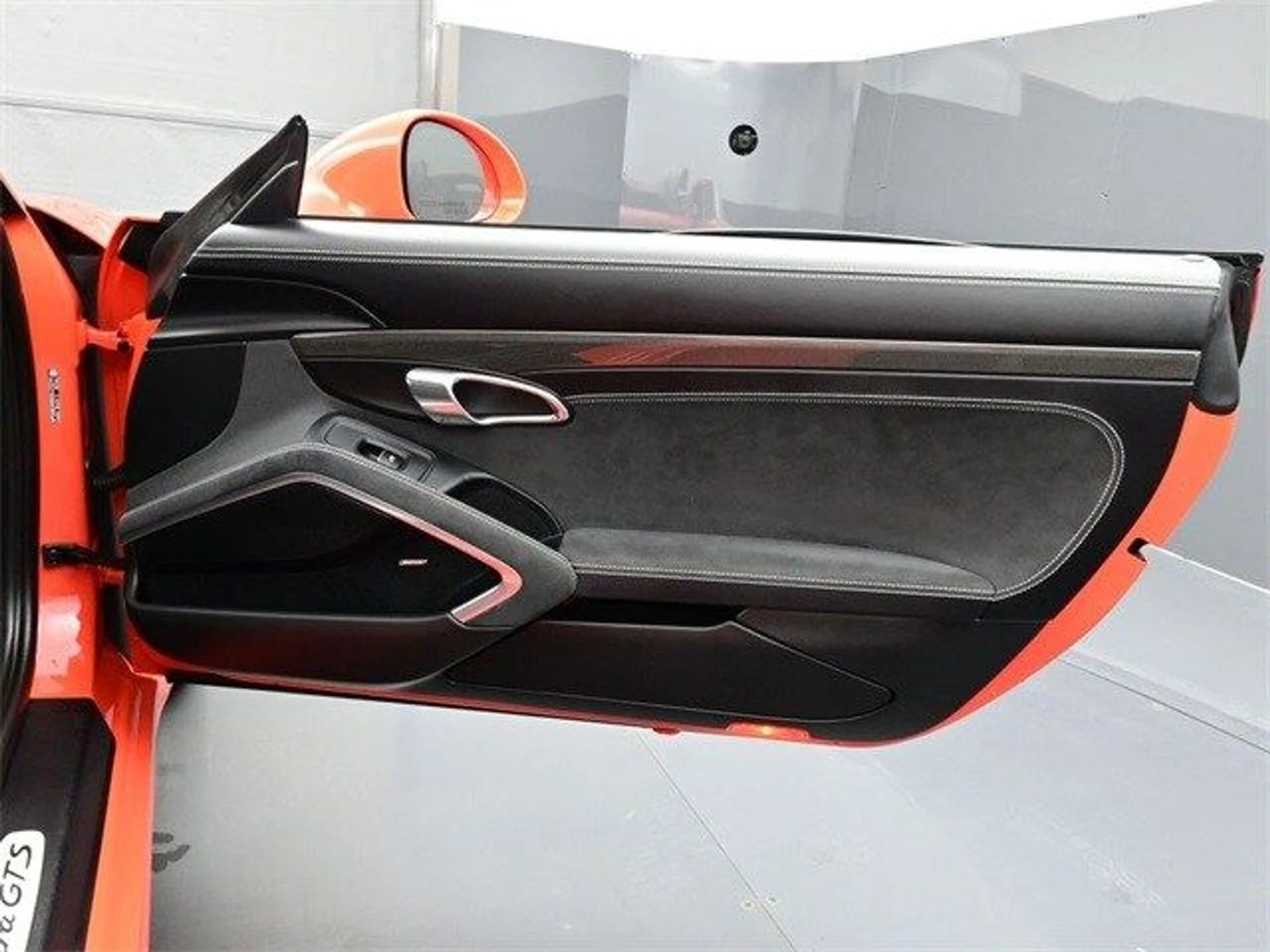 mph015_618279982_19d69cbe3e540aed1280e36df877d35dx_e793ebb60a