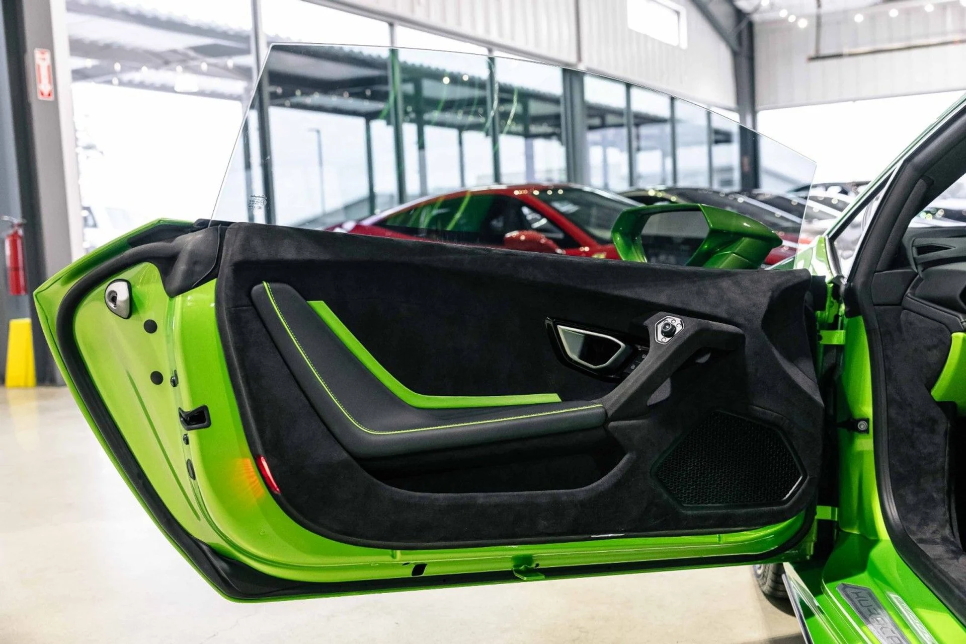 mph015_620266527_b_A_a9e52e5be3