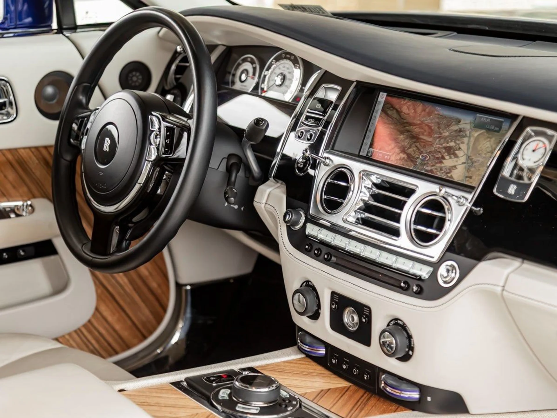 mph015_620423843_16_cb49381fb3