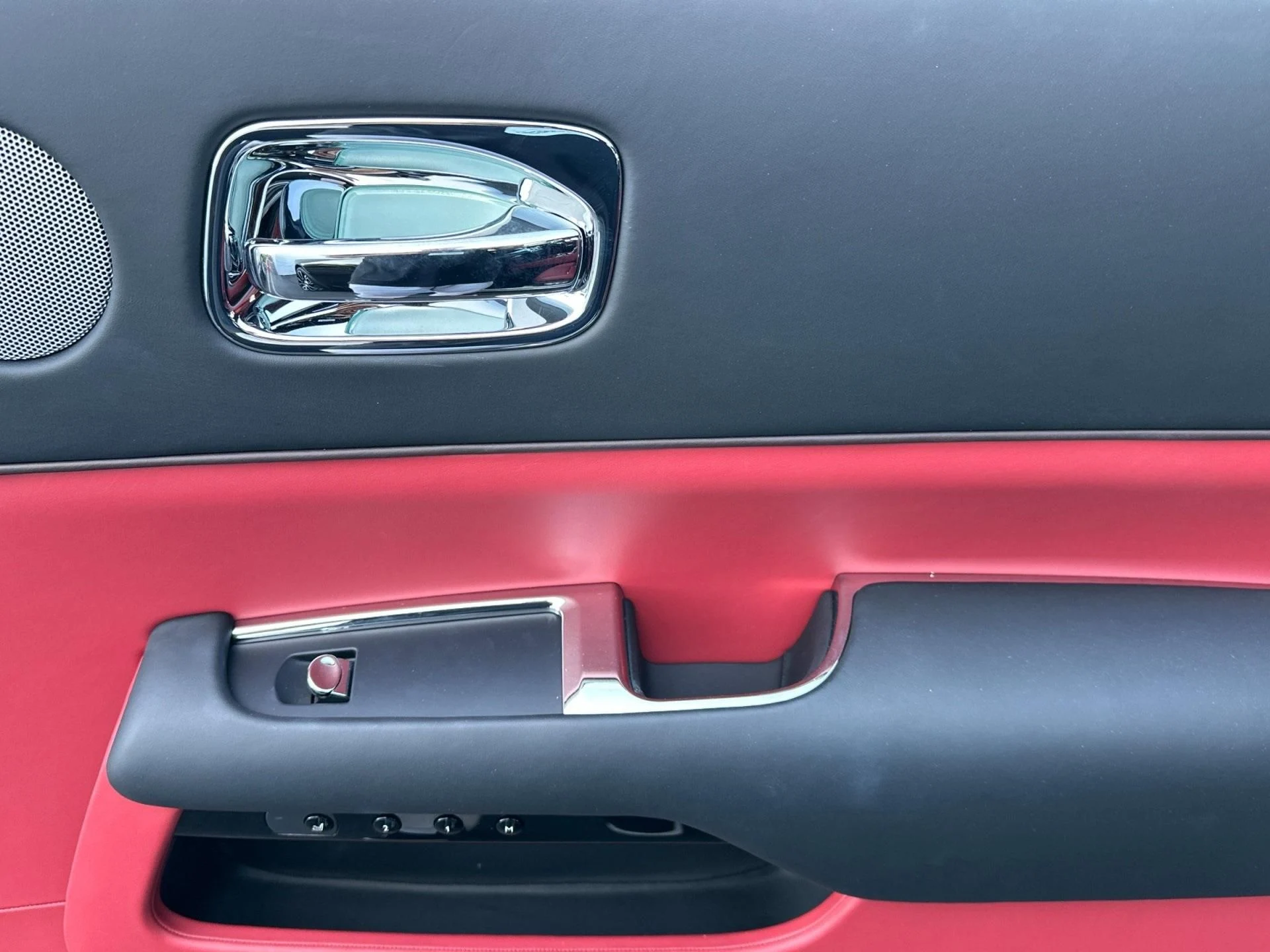 mph015_622919401_Used_2019_Rolls_Royce_Wraith_1747423838_49bd2f0e63