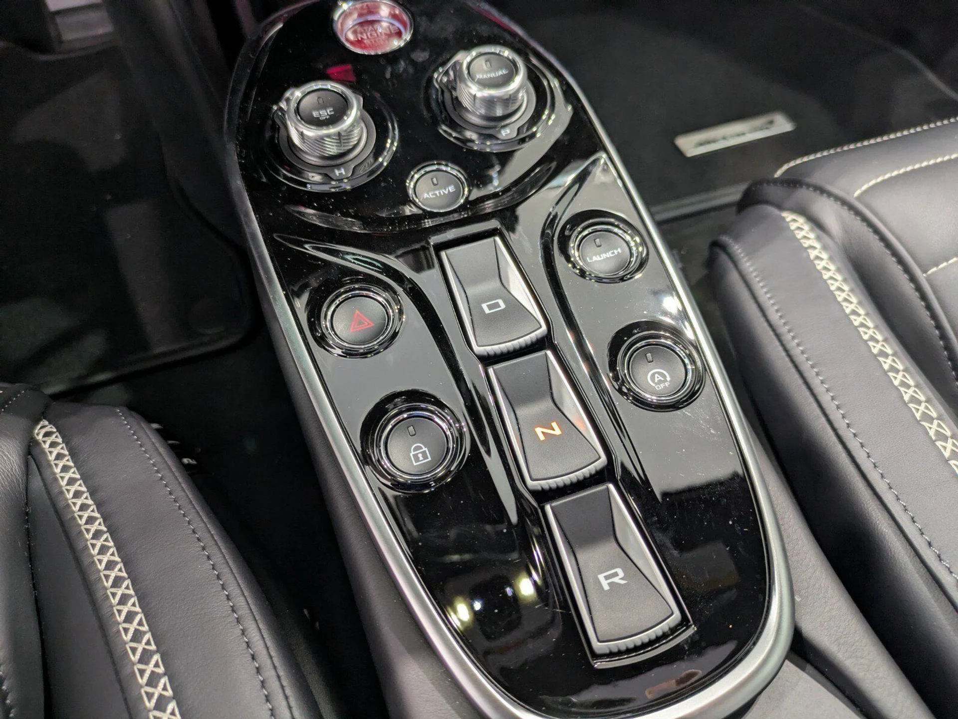 mph015_625107247_81dc6d387f4f426dc54d716efb88c5da_1224677038