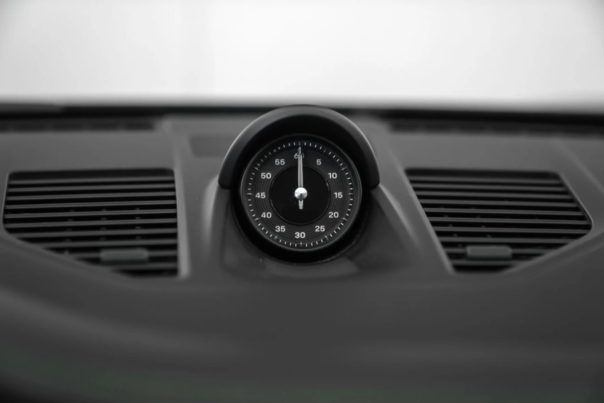 mph015_62959926_porsche_911_2020_jpg_v_1781715934_faae53cdc3