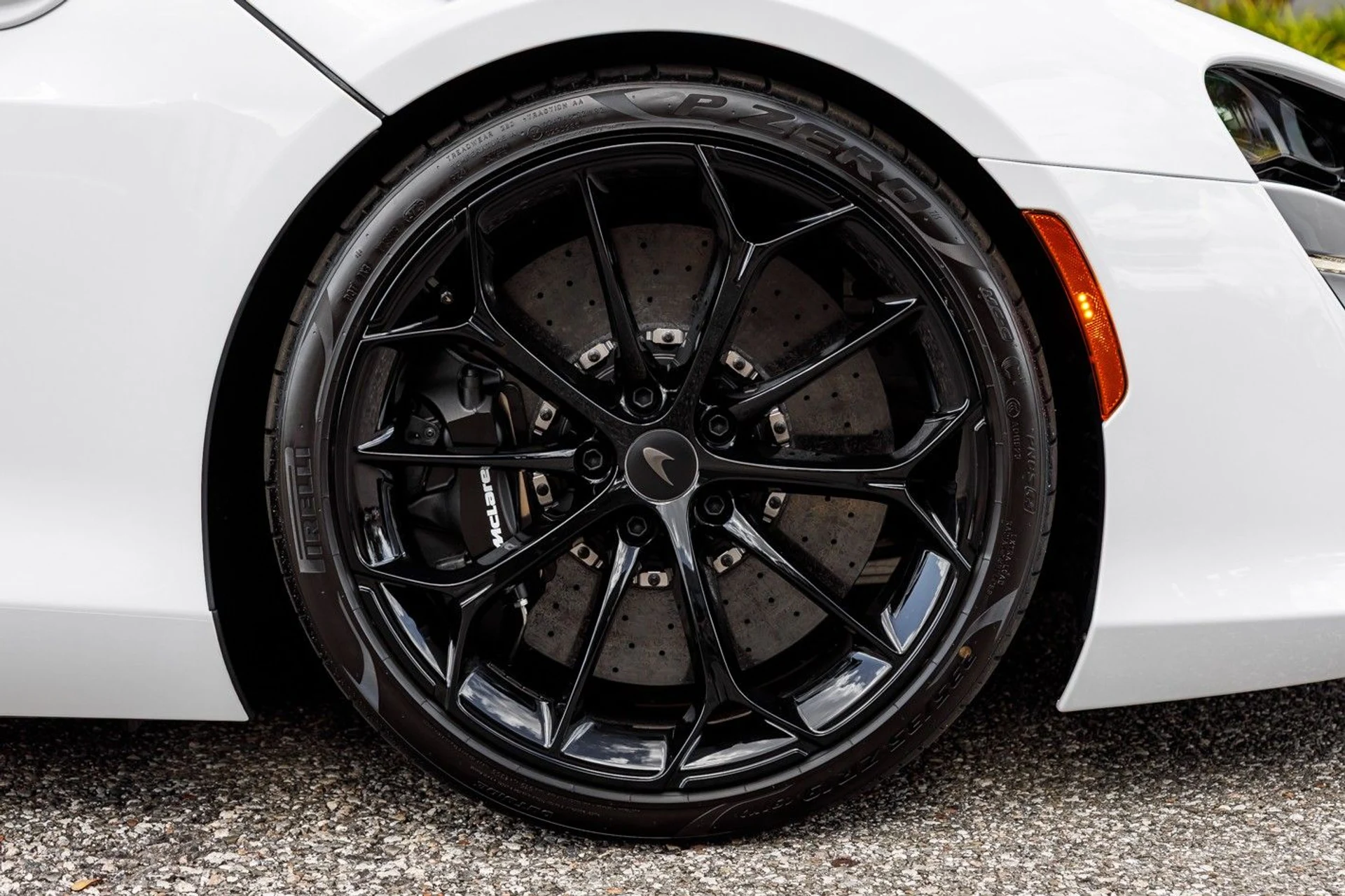 mph015_632587747_657_p16_l_95da99c750