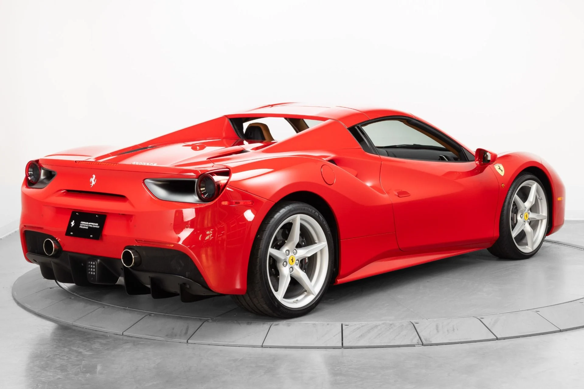 mph015_634835946_Used_2019_Ferrari_488_Spider_1787231247_df03c412b5
