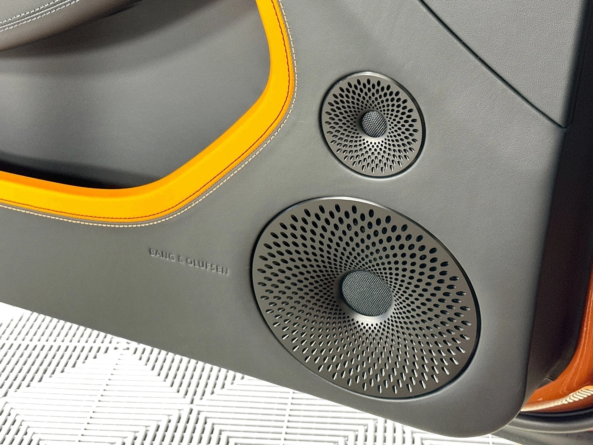 mph015_640463330_16_40768c1da9