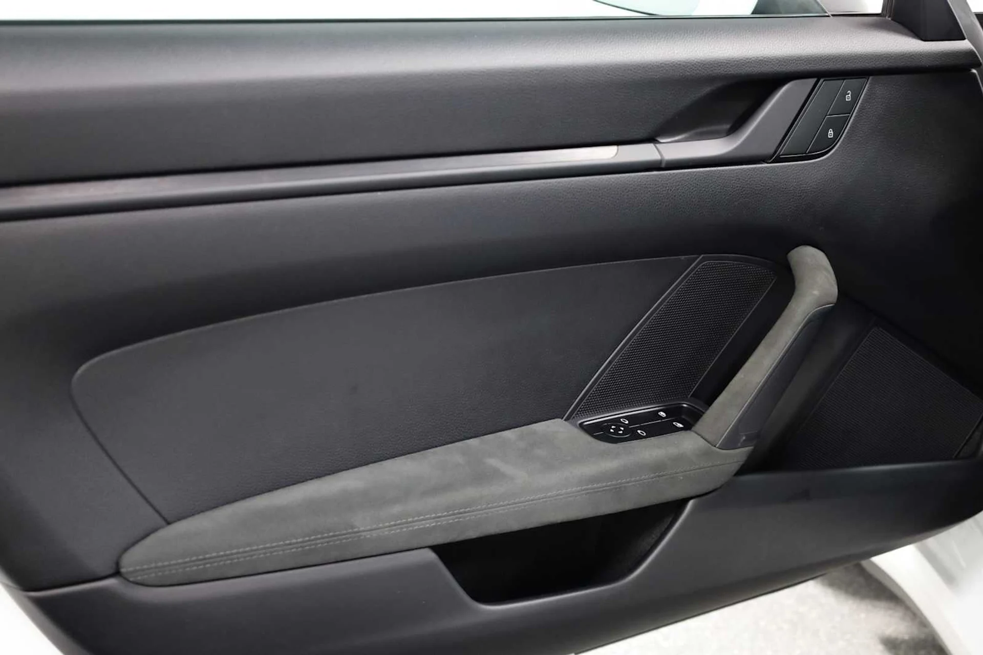 mph015_643313600_68ec4d2e6e9c87371262b88ad6403d17_5ced6bd24a