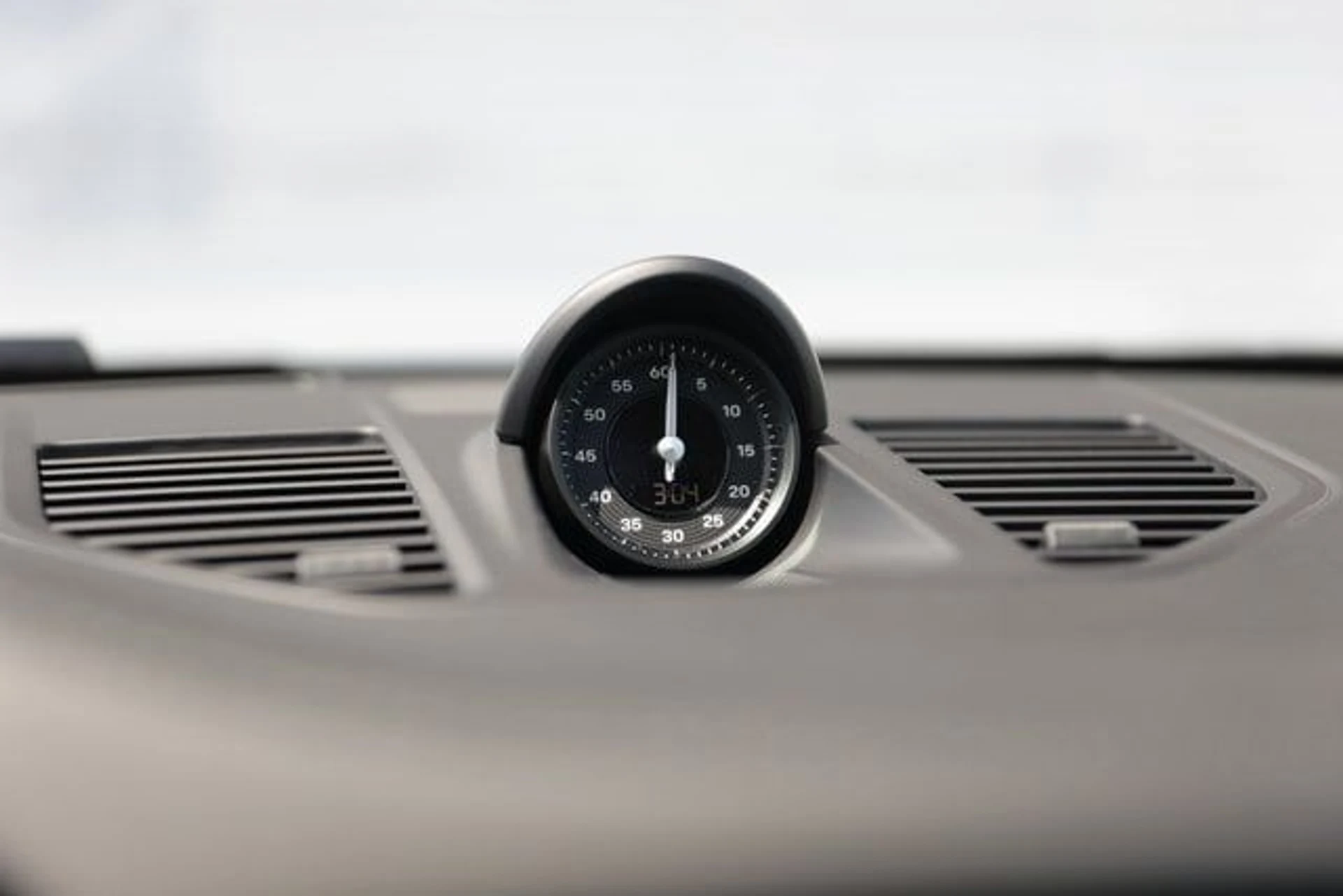 mph015_647600976_e80bf4c9541af8b683f1b1d6dd3b8851x_06412f7402