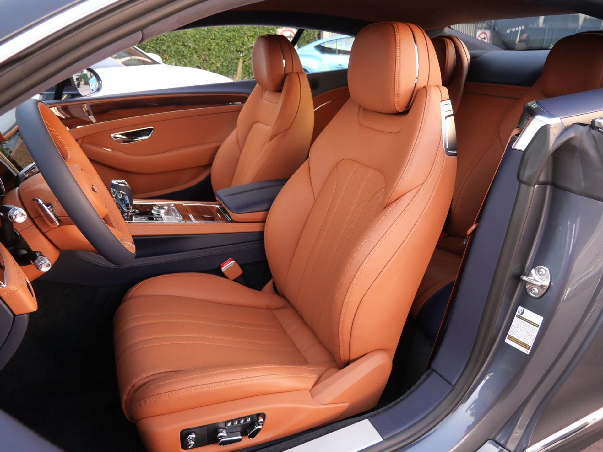 mph015_656411997_1216ede1977d8ced53c4f0d60a13a4a5x_1b42acb438