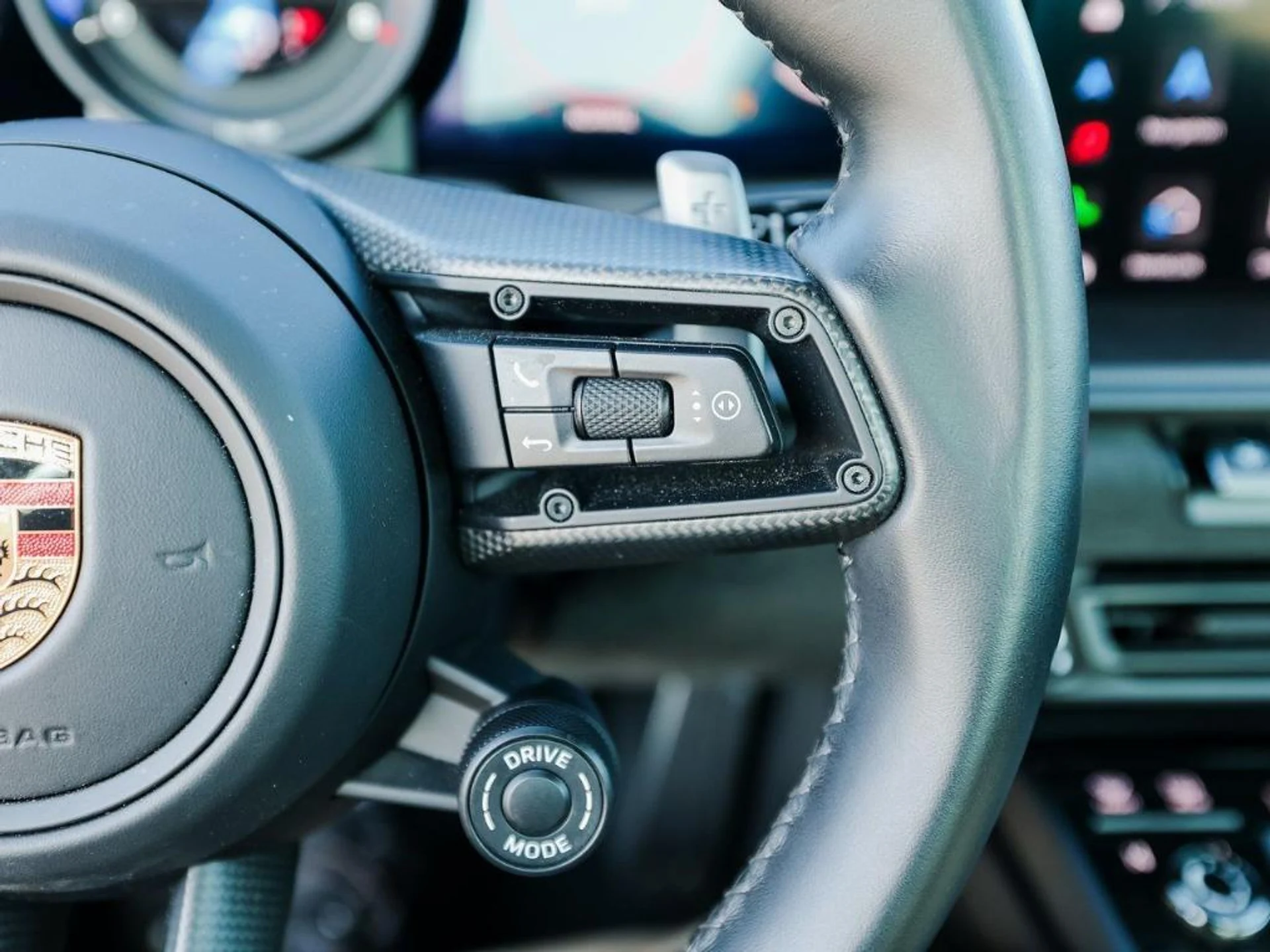 mph015_656478022_Qq2w_Mlk_Exd_DIZO_At_U6_sges_PG_Is_9aa7321d85