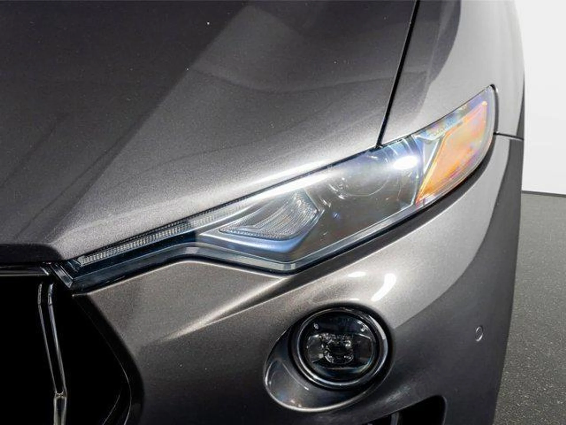 mph015_65864489_KV_Tix_V_Ta_SWHPK_Dih_bl_X_Lbmsm_Cs_4b04f11434