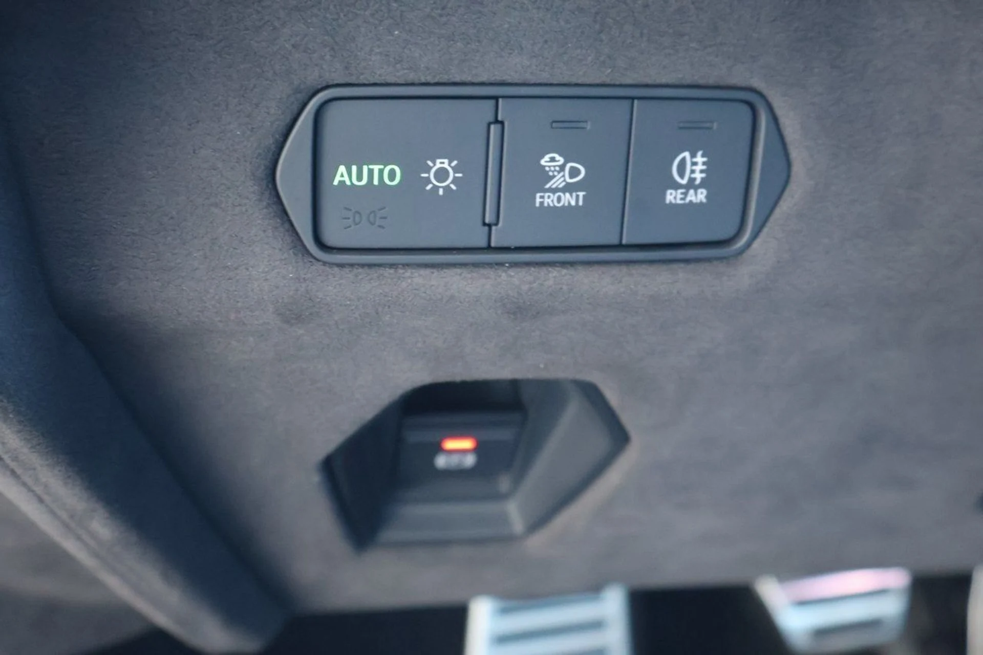 mph015_659883821_16_0a0748a84d