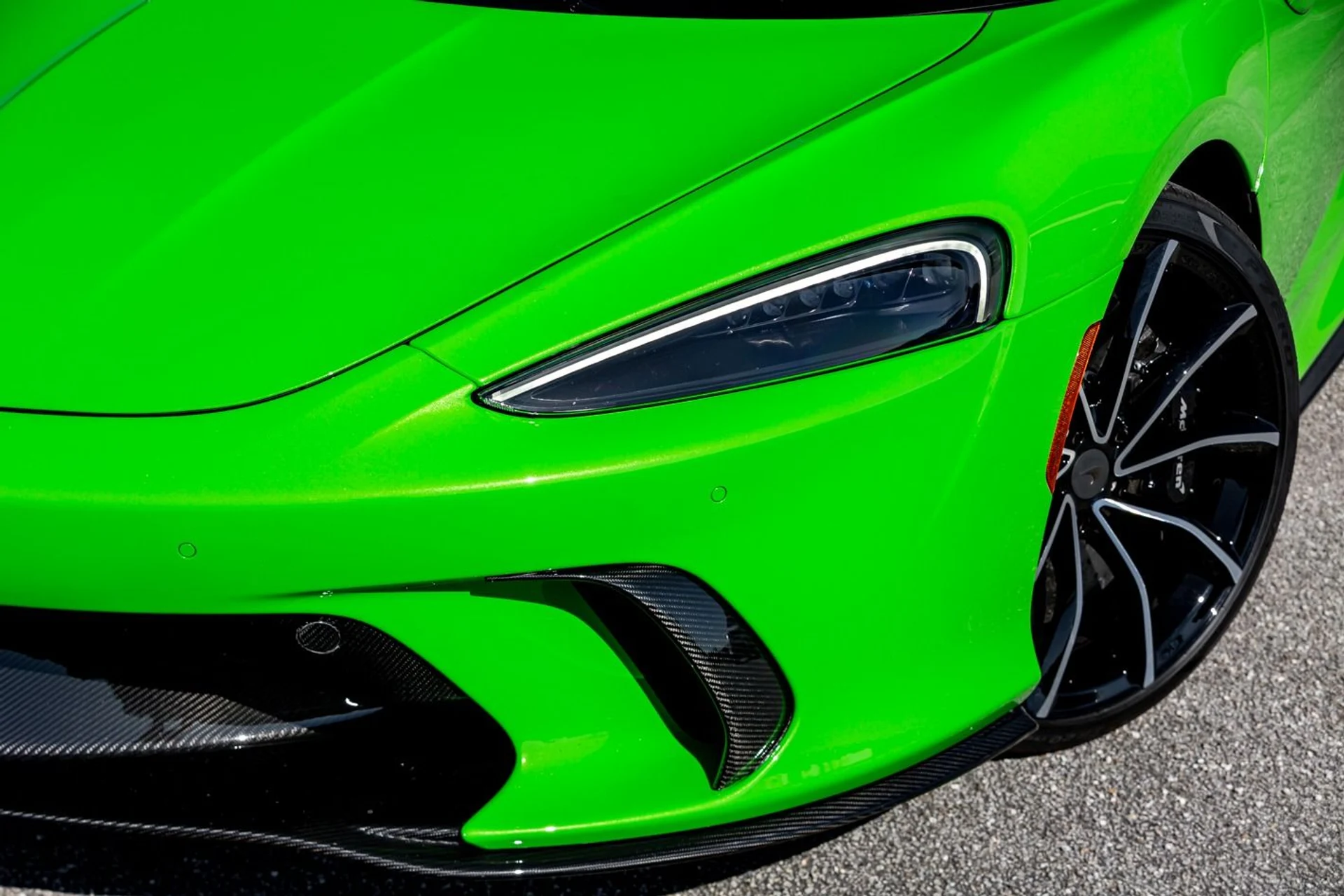 mph015_659937600_466_p16_l_743f49ae19