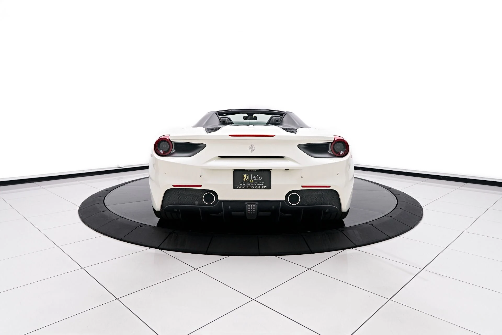 mph015_665514943_Used_2019_Ferrari_488_Spider_Base_1748546084_a4ca04359b