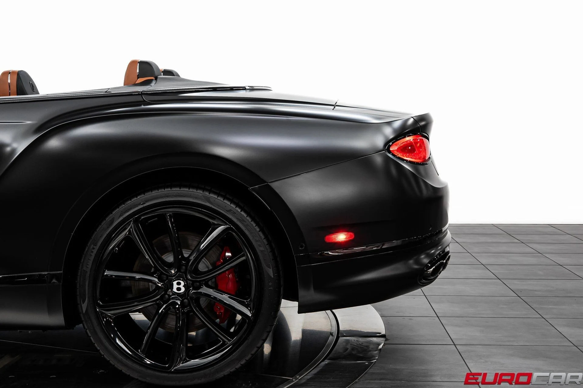 mph015_666875939_image_16_9a76262739